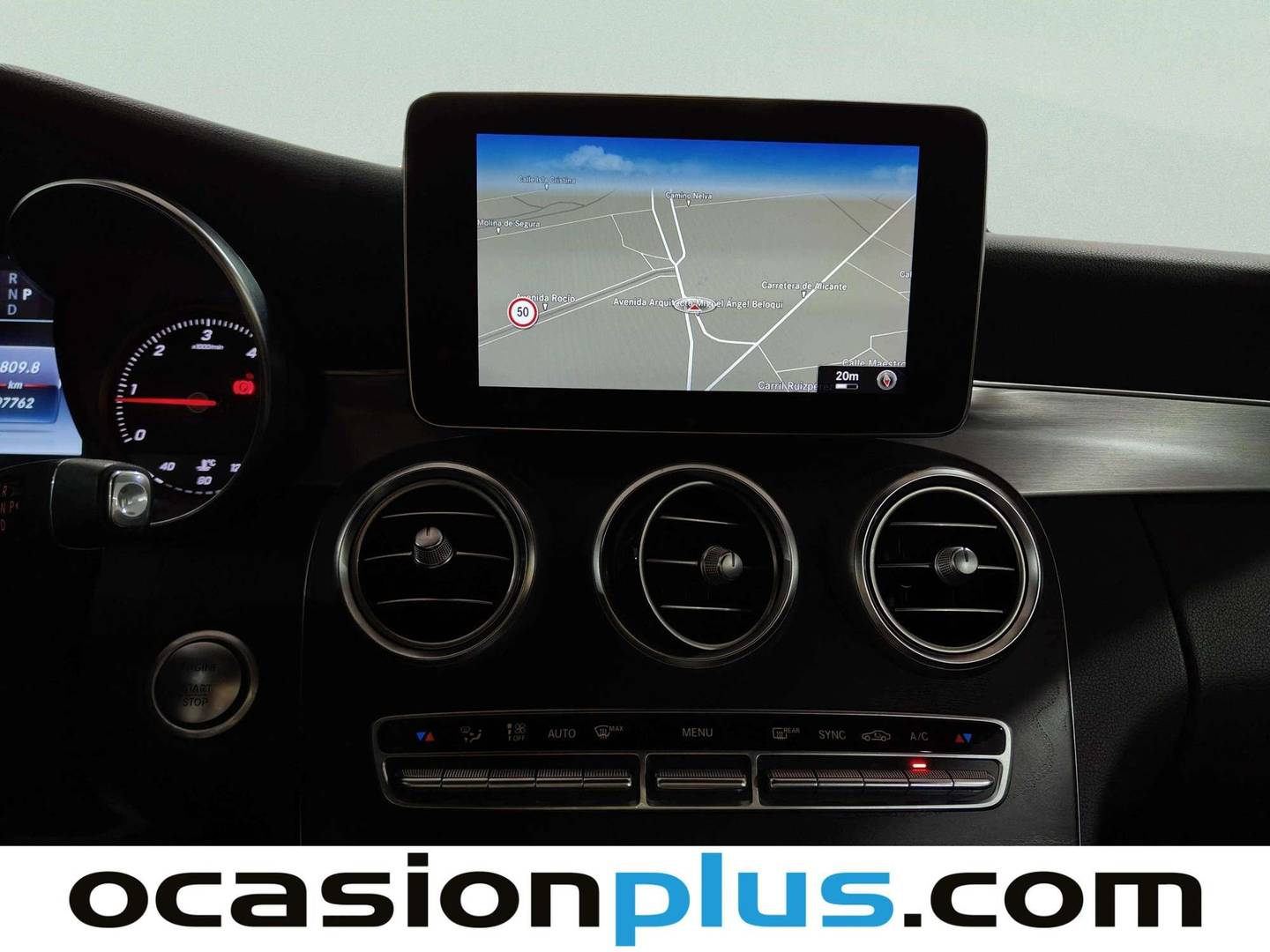 Equipamiento del Mercedes Clase C Mercedes Clase C Coupe 220 d (170 CV) Pack AMG