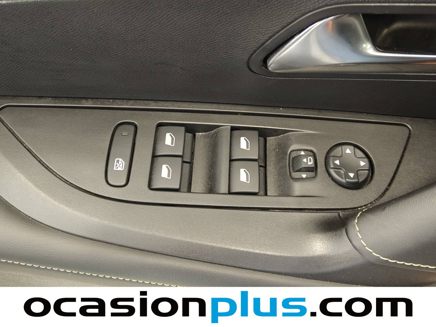 Foto Peugeot 2008 Peugeot 2008 PureTech 130 S&S GT (130 CV)