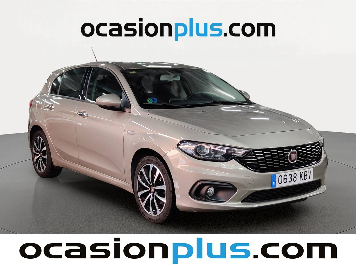 Foto delantera Fiat Tipo Fiat Tipo 1.4 T-Jet Gasolina/GLP Lounge  (120 CV) derecha