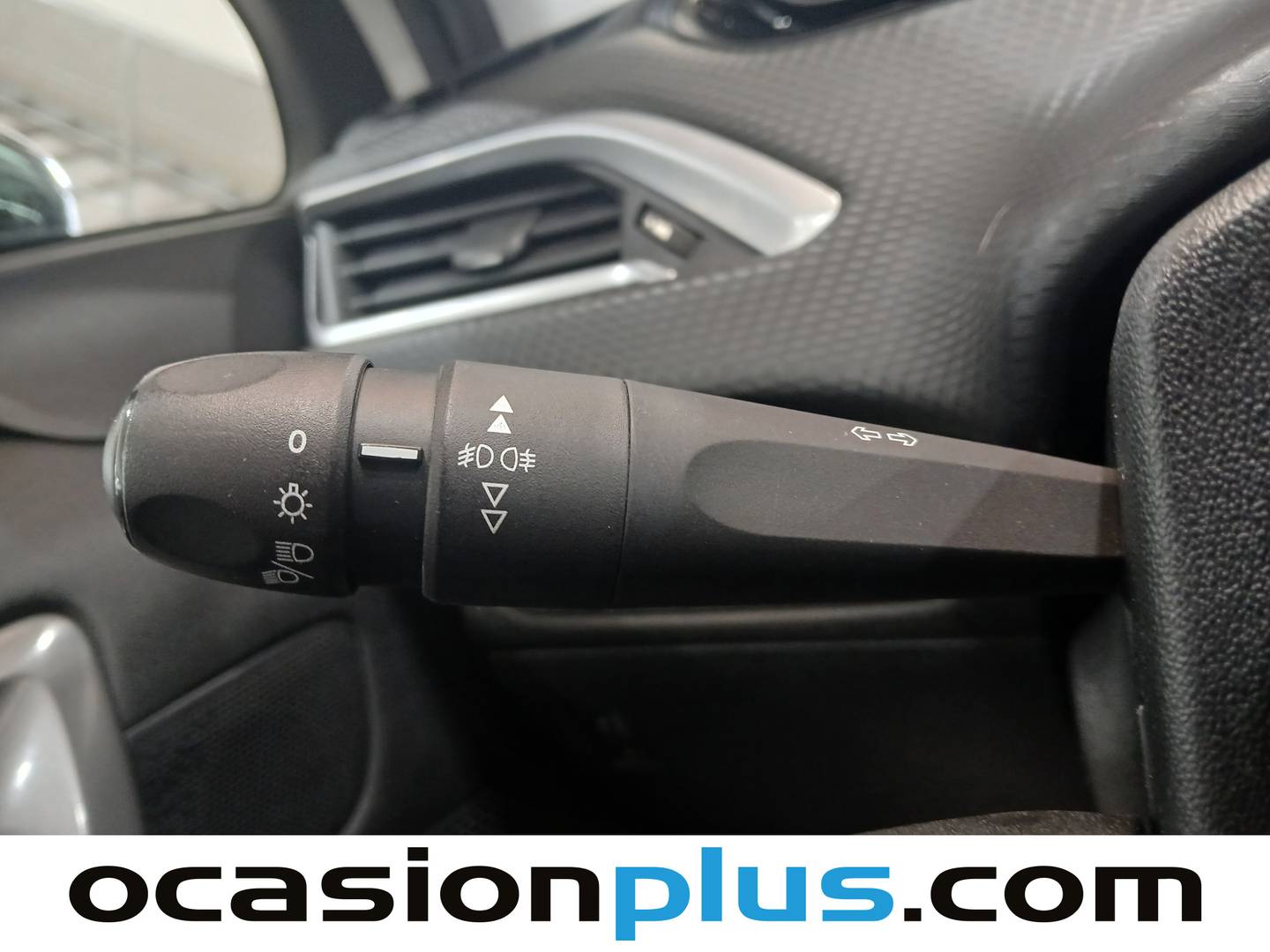 Peugeot 2008 Peugeot 2008 BlueHDi 100 Style (100 CV) de segunda mano