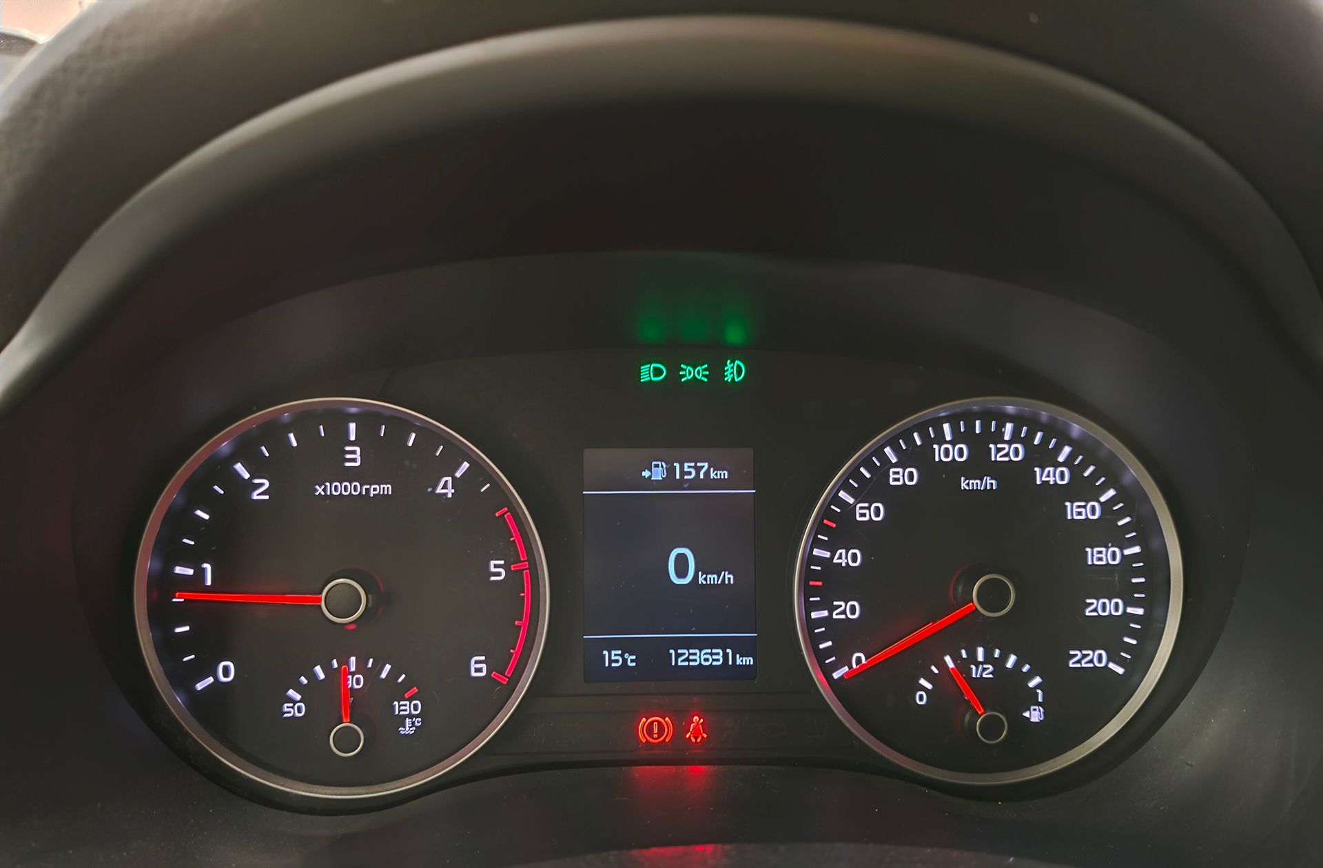 Kia Stonic 1.6 CRDi VGT Concept - foto 21
