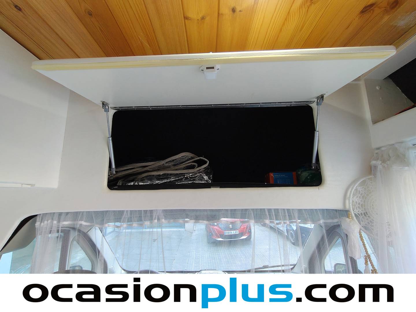 Fiat Ducato Fiat Ducato Furgon 2.3 Multijet 35 Maxi Extra Largo Techo SupAlto (130 CV) Camperizada de ocasión