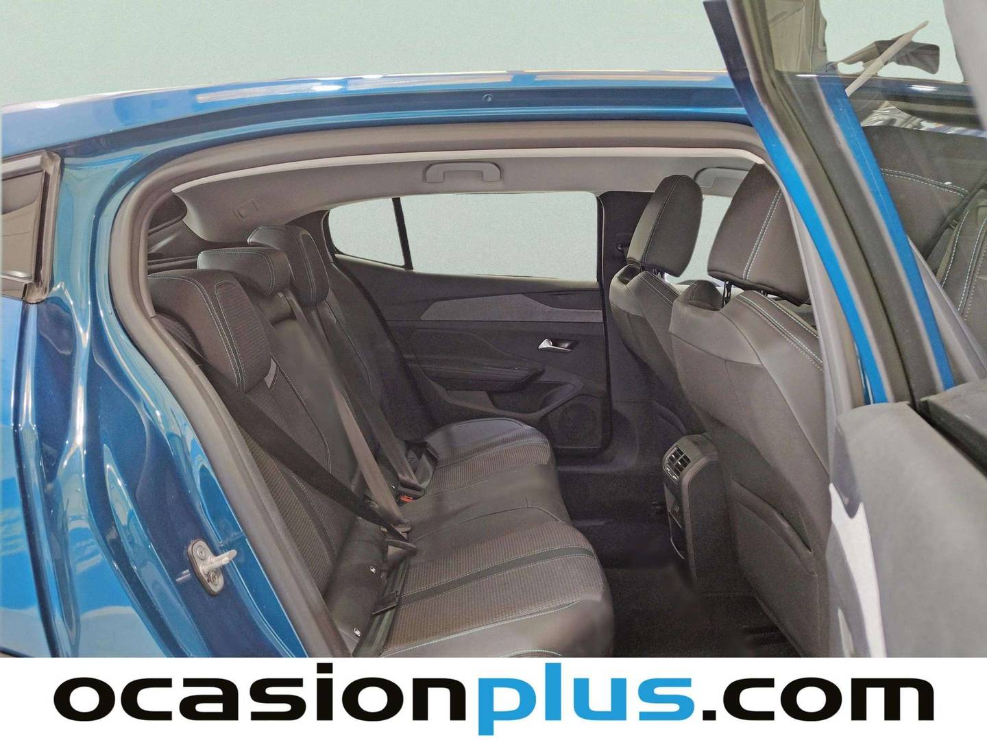 Peugeot 408 Peugeot 408 Allure Hybrid eDCS6 (136 CV) de ocasión