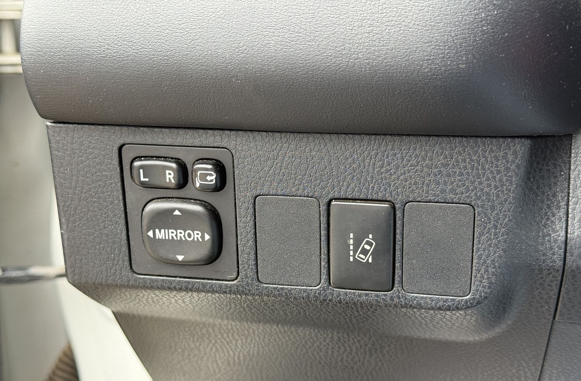 Toyota RAV4 2.5l hybrid Advance 2WD - foto 20