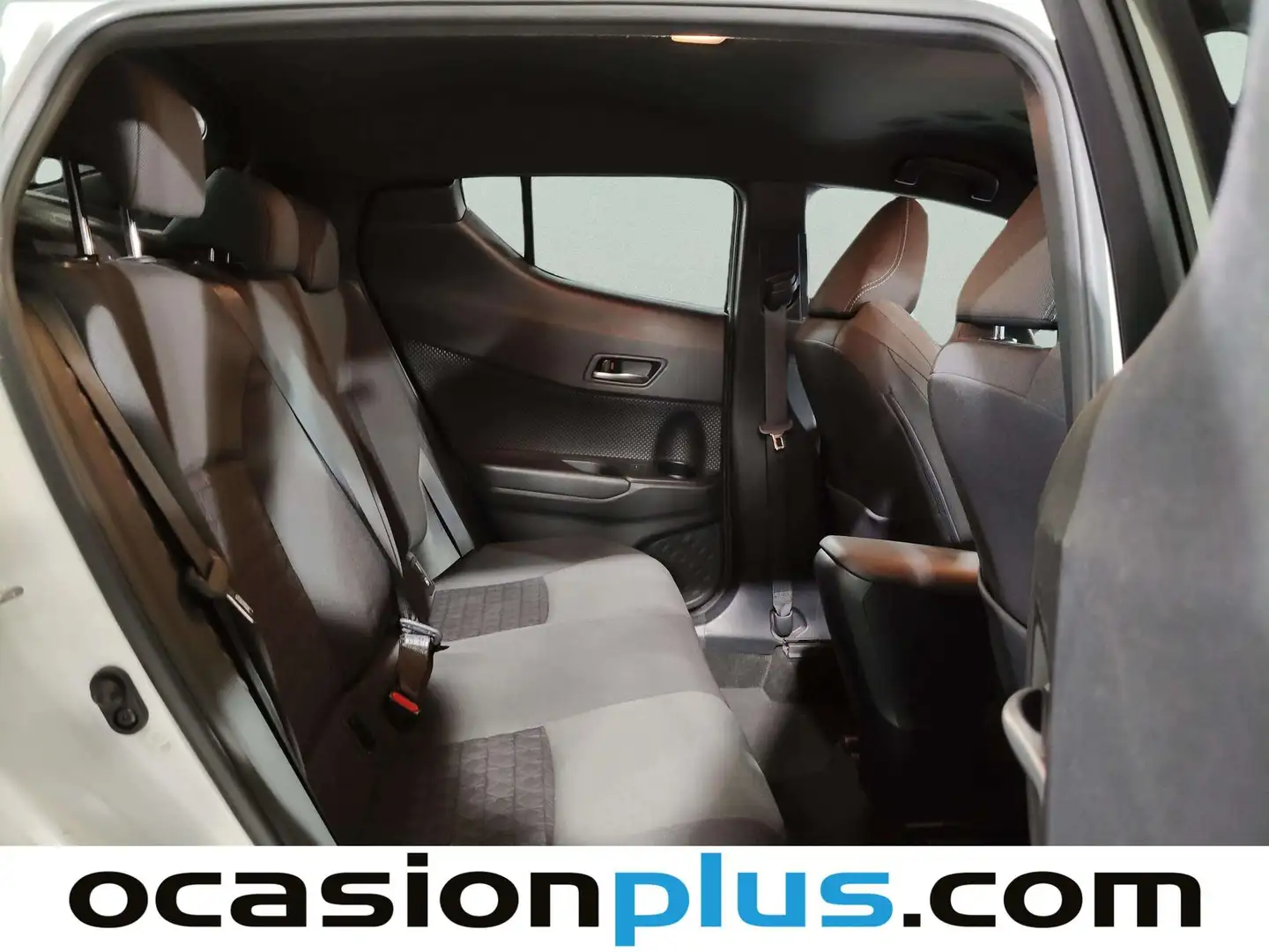 Foto Toyota C-HR Toyota C-HR 180H Advance  (184 CV)