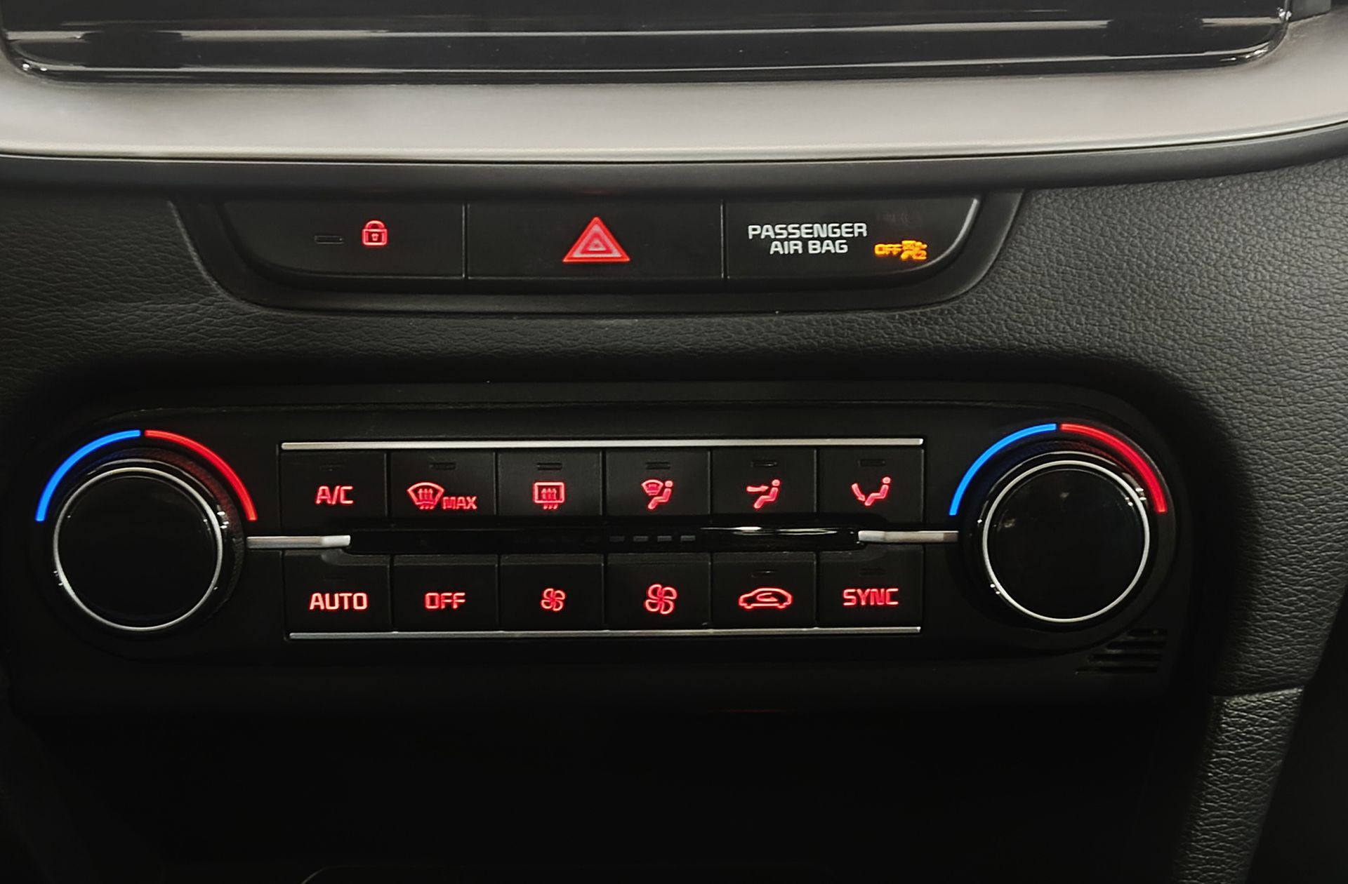 Kia Ceed 1.6 MHEV iMT Drive - foto 30