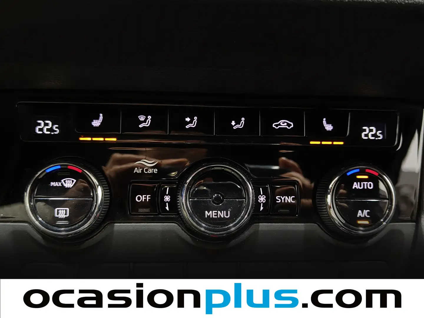 Foto Skoda Karoq Skoda Karoq 1.5 TSI ACT Sportline DSG (150 CV)