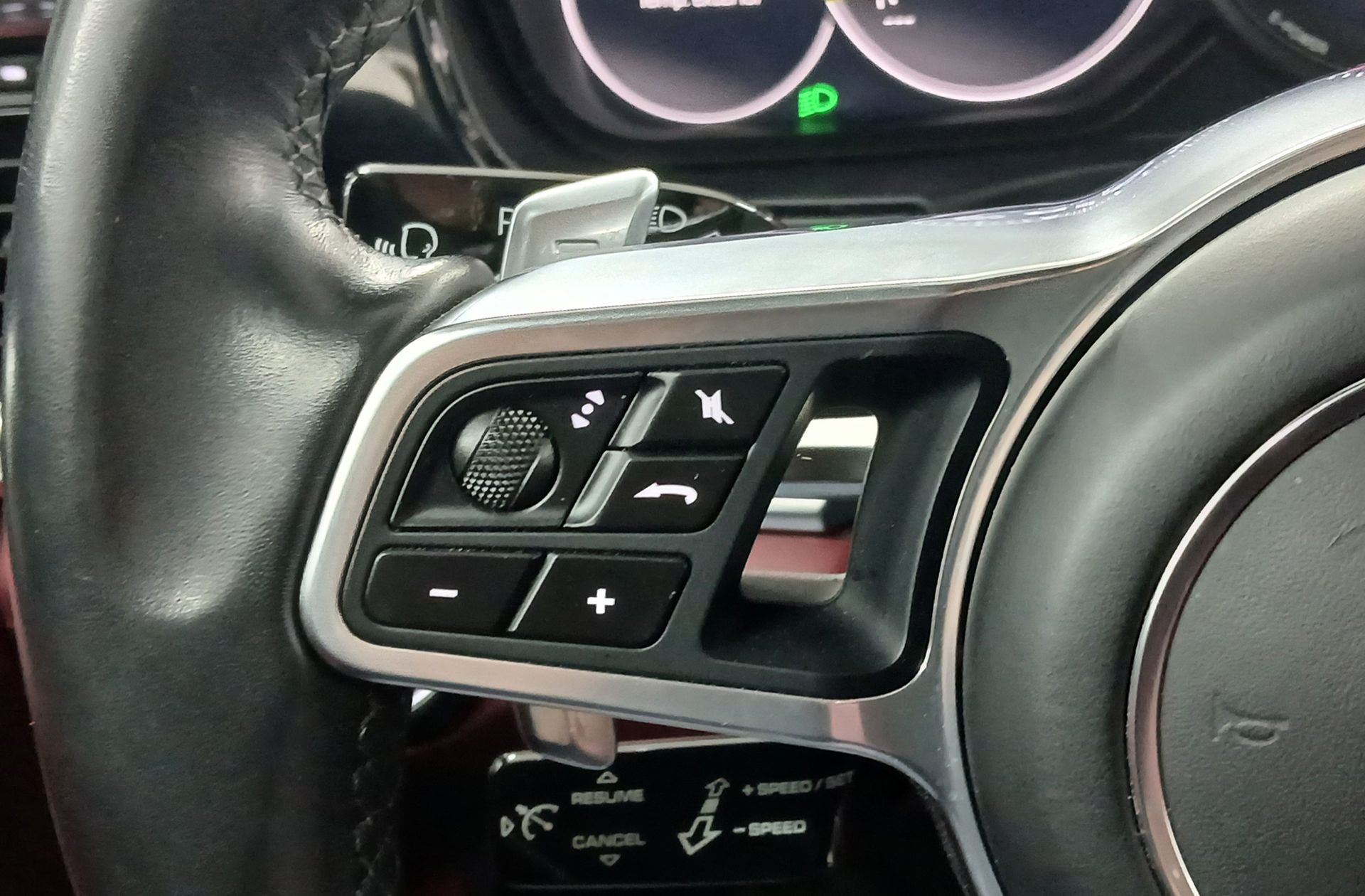 Porsche Panamera 4 E-Hybrid - foto 30