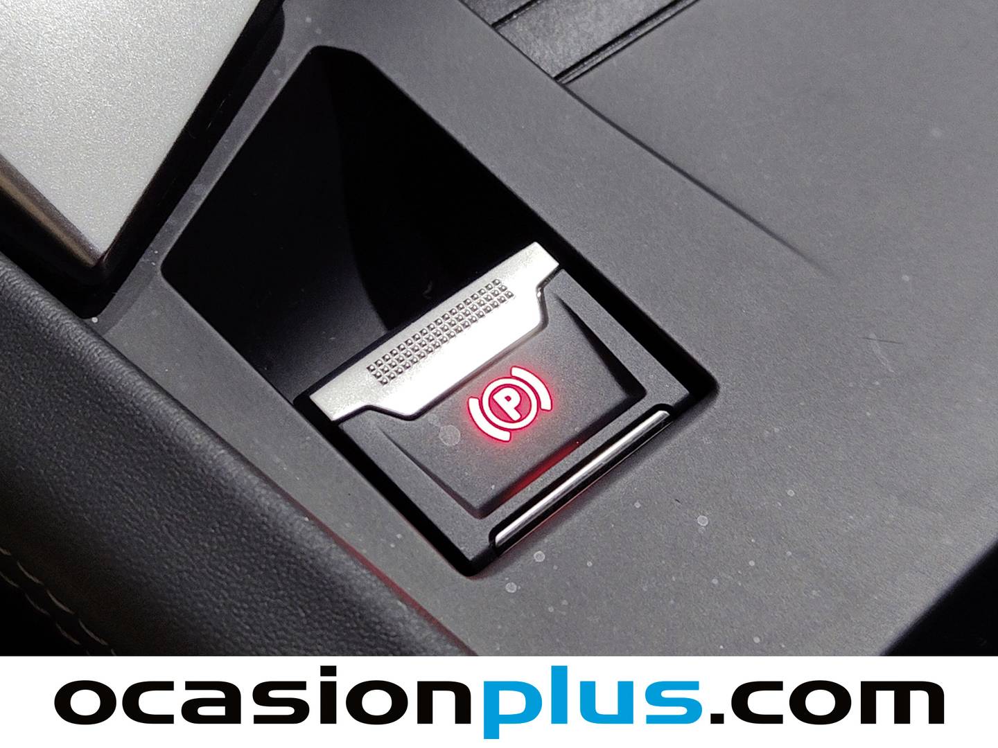 Foto Peugeot 408 Peugeot 408 PHEV 180 e-EAT8 (181 CV)