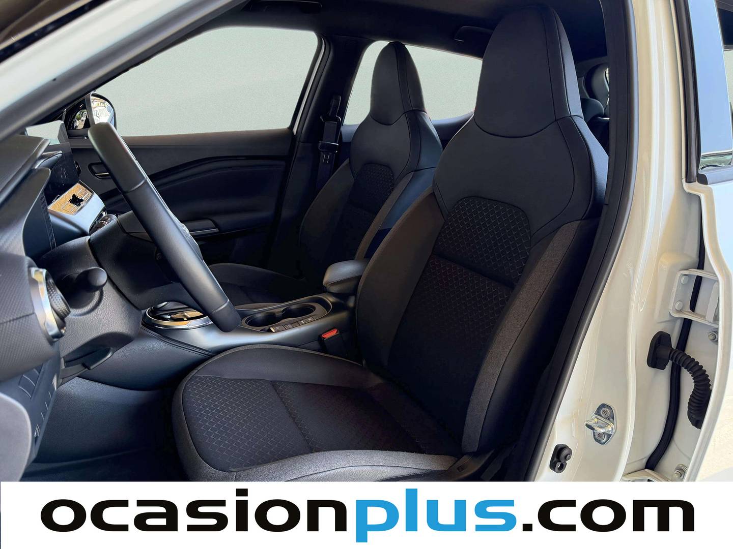Foto asientos delanteros Nissan JUKE Nissan Juke 1.6 Hybrid N-Connecta Auto (143 CV)