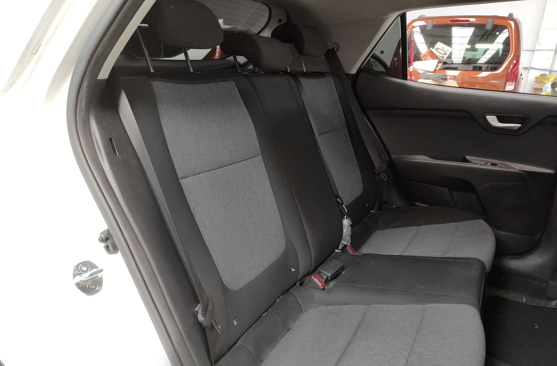 Kia Stonic 1.0 T-GDi MHEV iMT Concept - foto 14