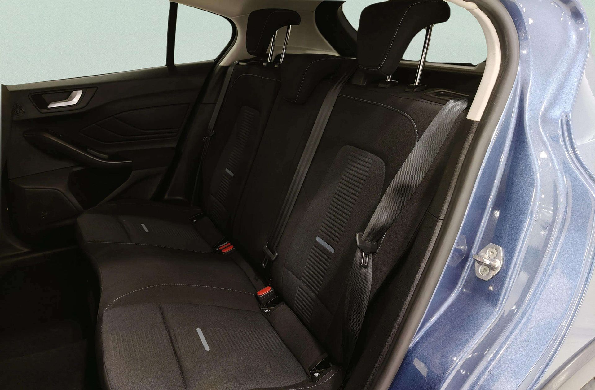 Ford Focus 1.0 EcoBoost MHEV Active - foto 16