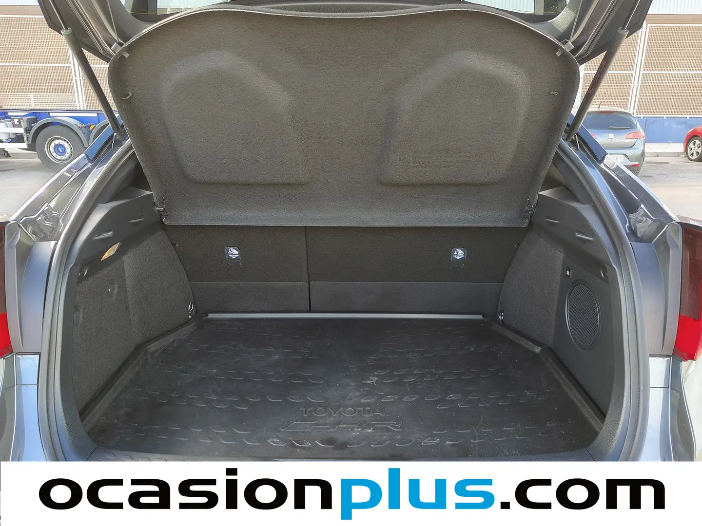 Foto Toyota C-HR Toyota C-HR 180H GR Sport Black Edition Auto (184 CV)