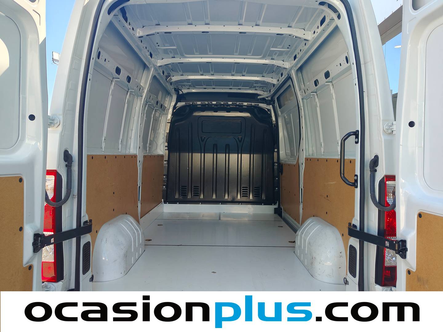 Foto asientos traseros Renault Master Renault Master Furgon L2H2 3500 Blue dCi (135 CV)