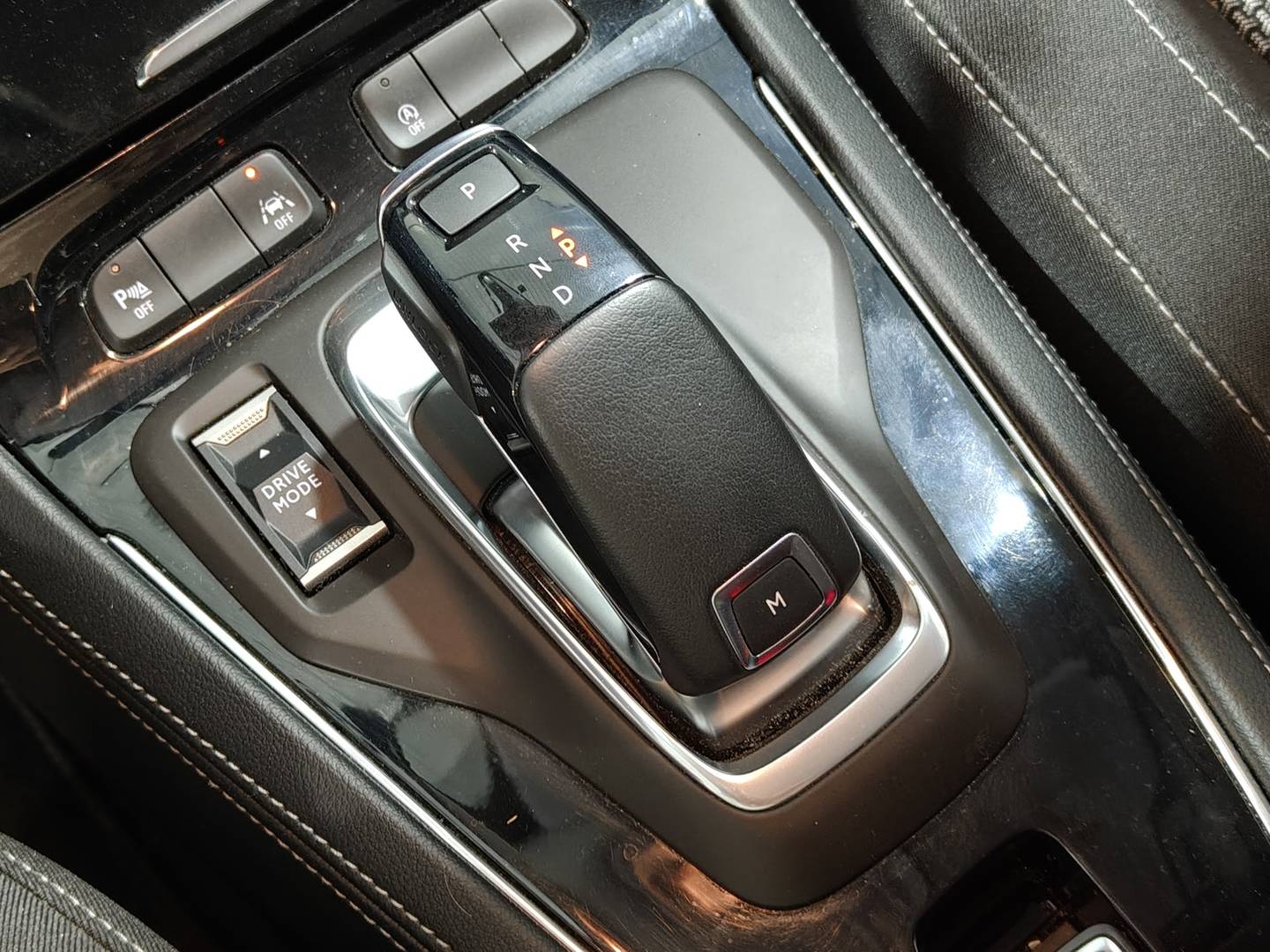 Foto Opel Grandland Opel Grandland 1.5 CDTi Business Edition Auto  (130 CV)