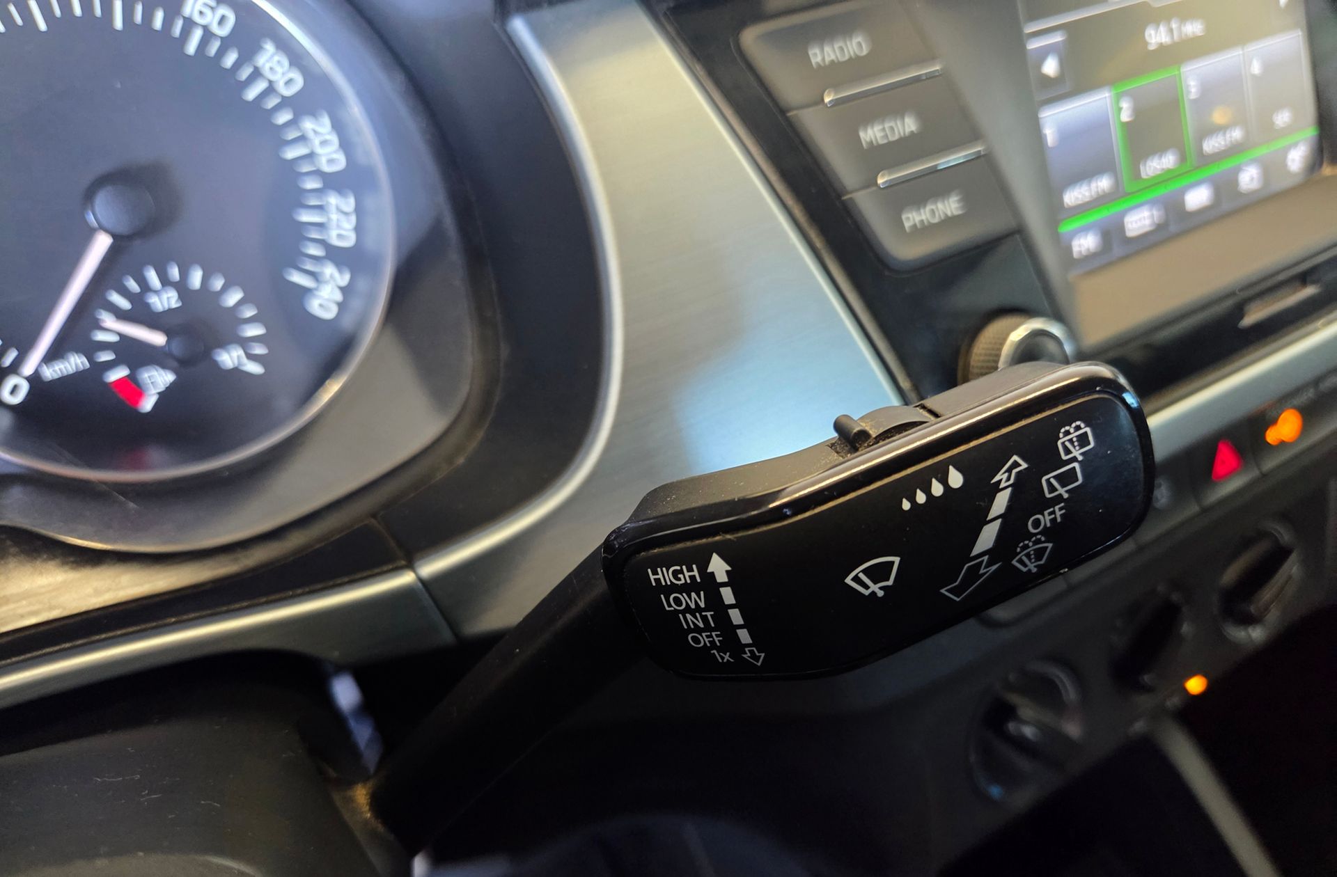 Škoda Fabia 1.0 MPI Like - foto 25