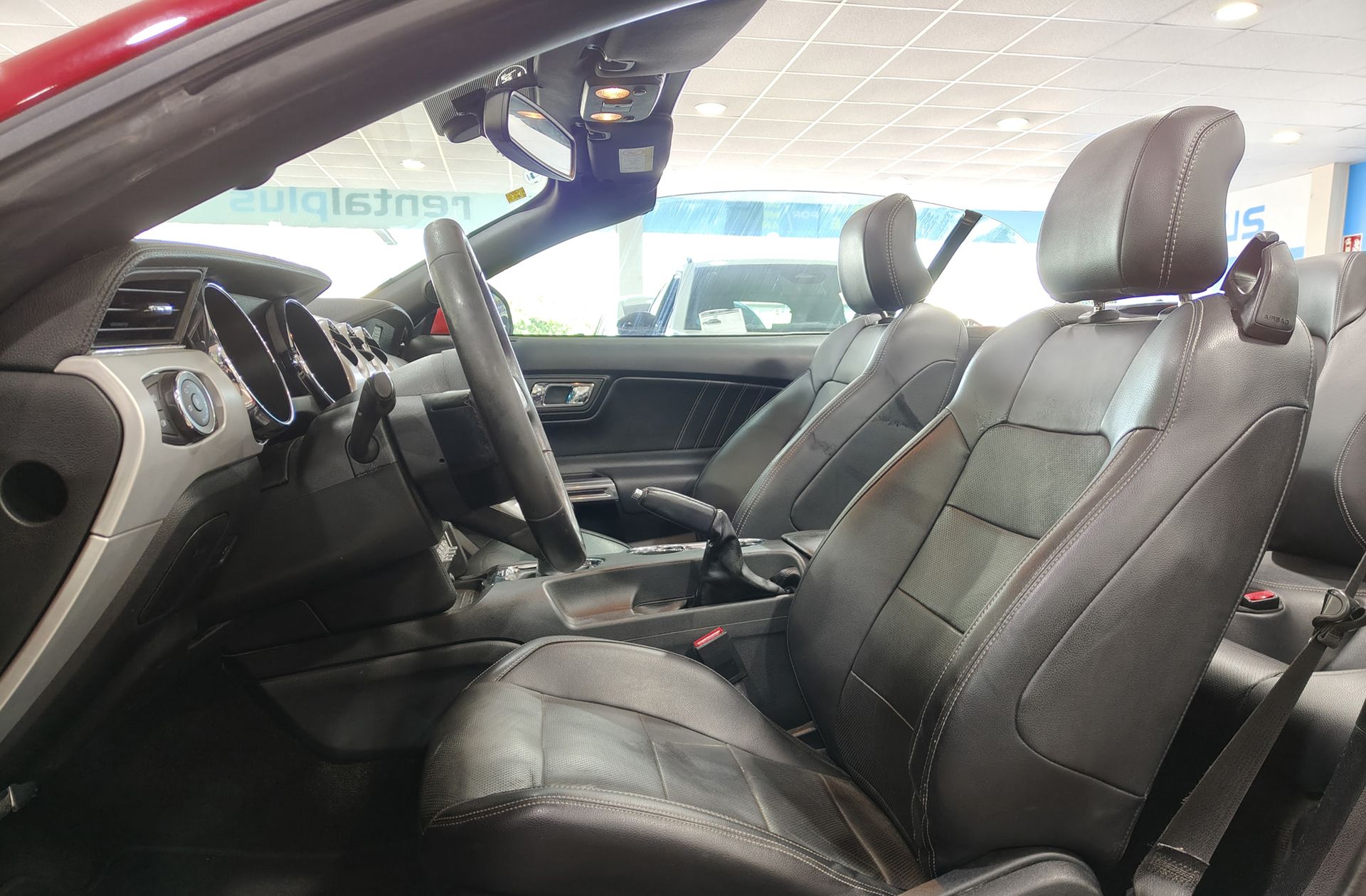 Ford Mustang 2.3 EcoBoost Convertible - foto 13