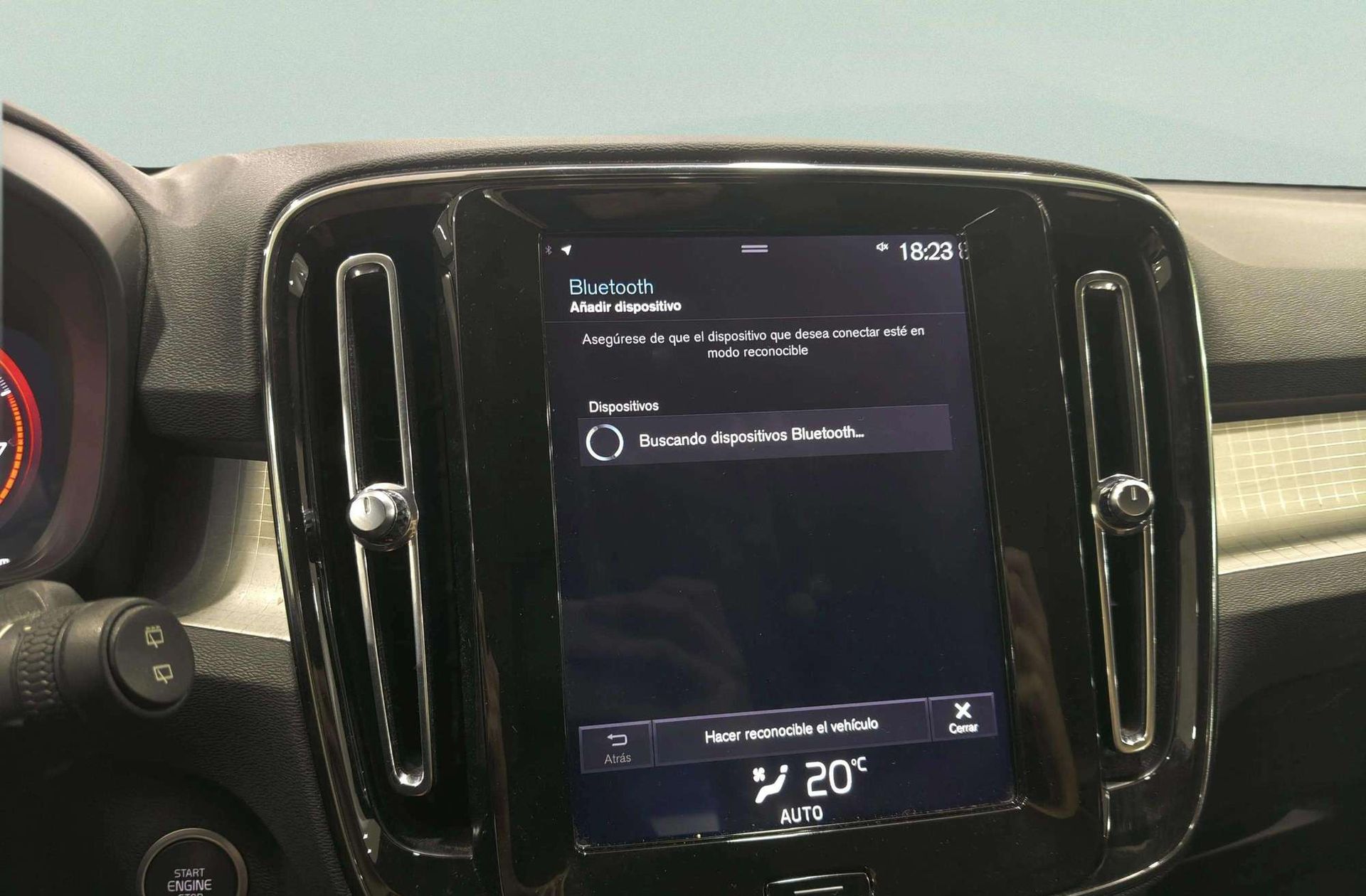 Volvo XC40 T3 Momentum Pro - foto 34