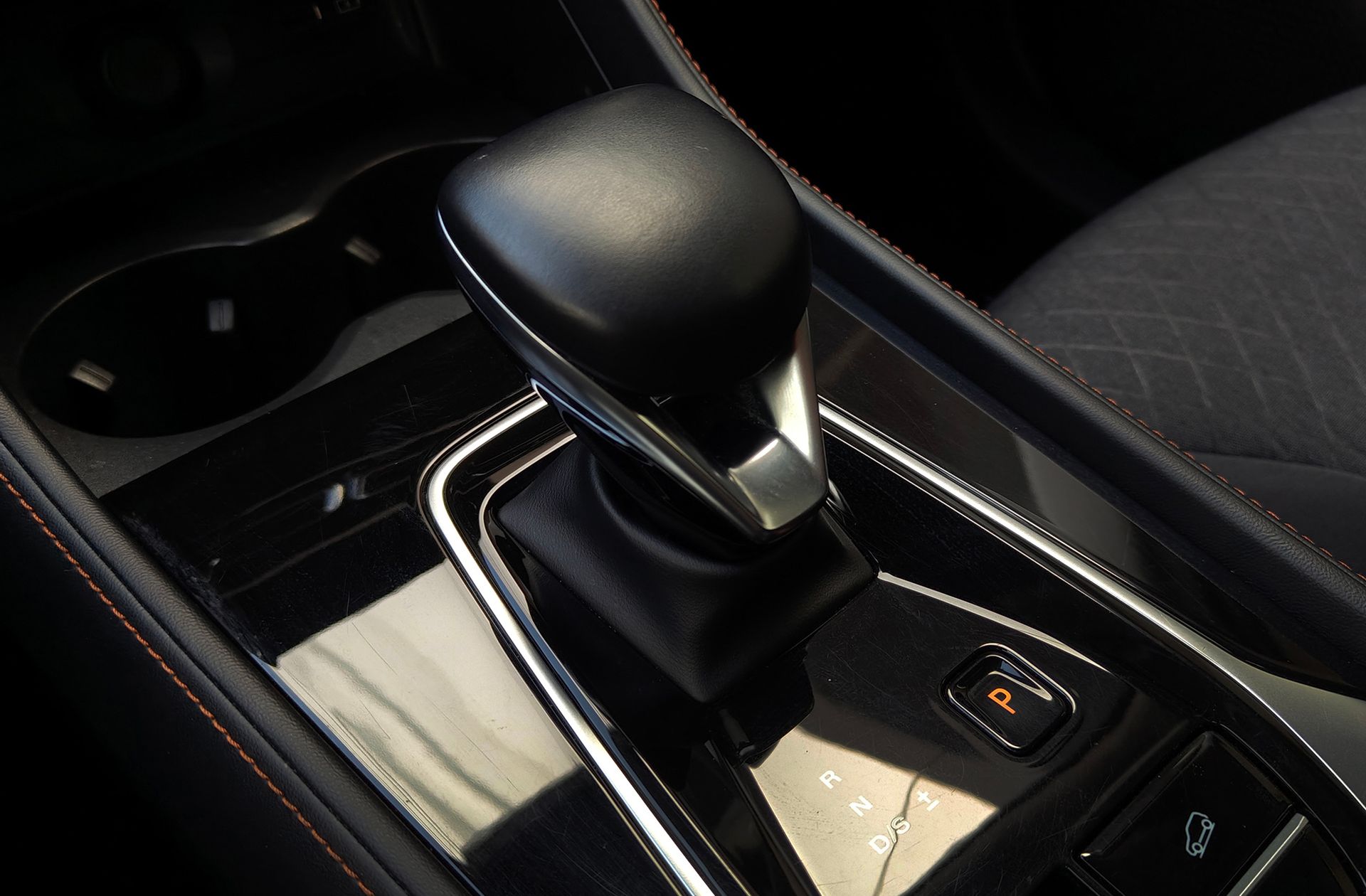 MG HS 1.5T Comfort DCT - foto 5
