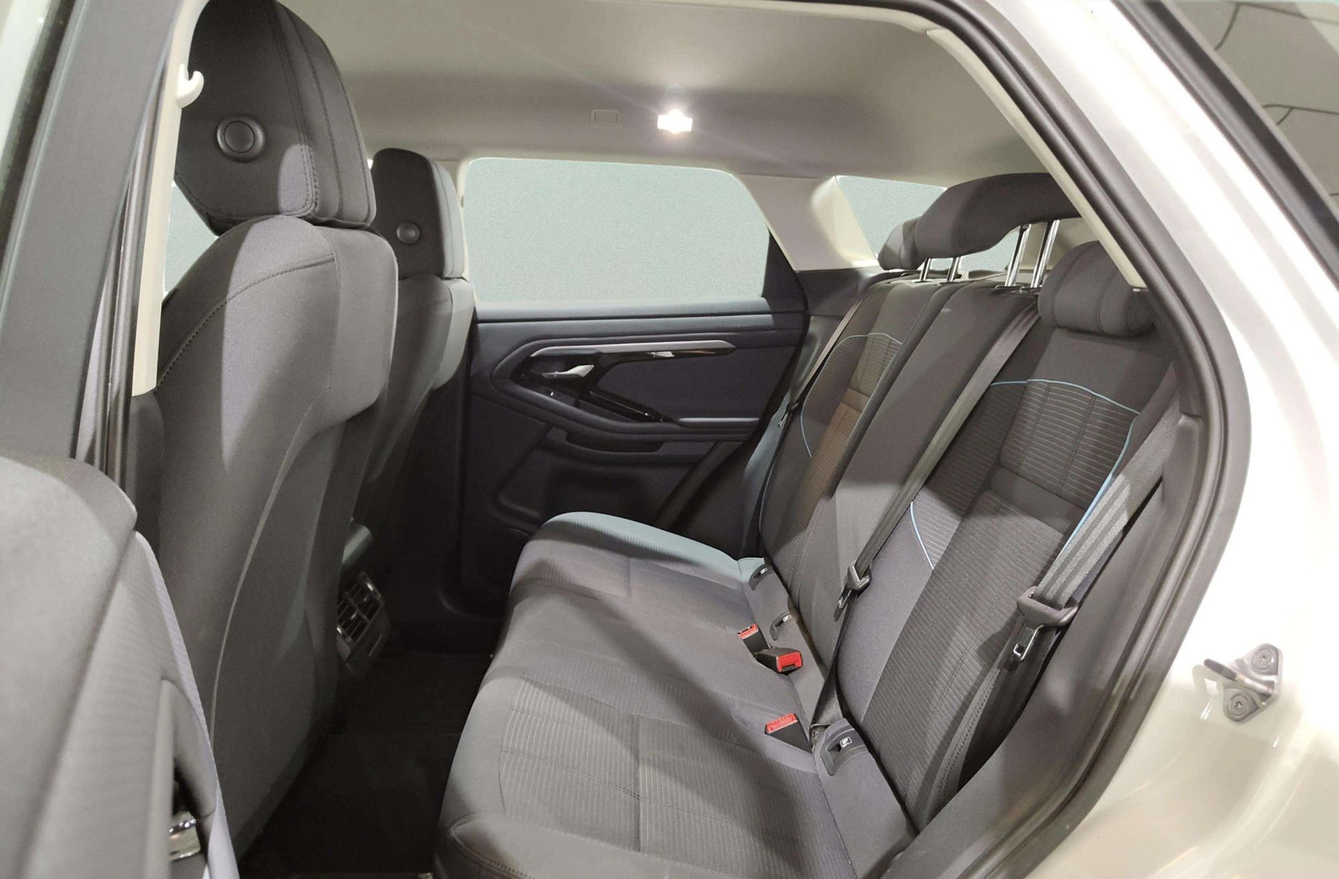 Land Rover Range Rover Evoque D150 Standard FWD - foto 11