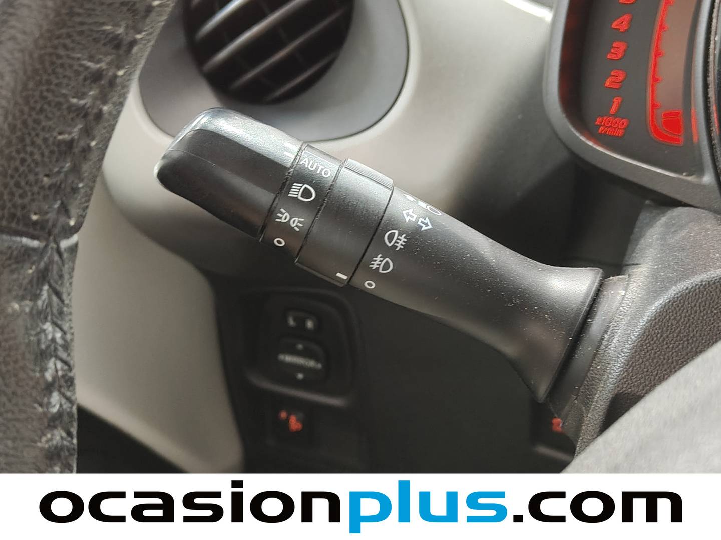 Foto Peugeot 108 Peugeot 108 1.2 PureTech Top! Allure (82 CV)