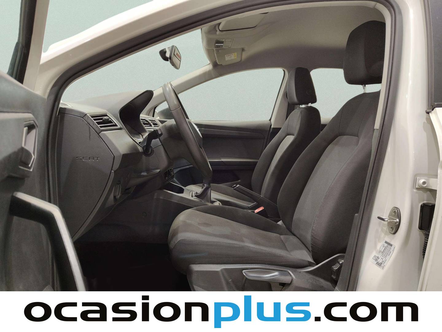 Foto asientos delanteros Seat Ibiza Seat Ibiza 1.0 MPI S&S Reference Plus (80 CV)