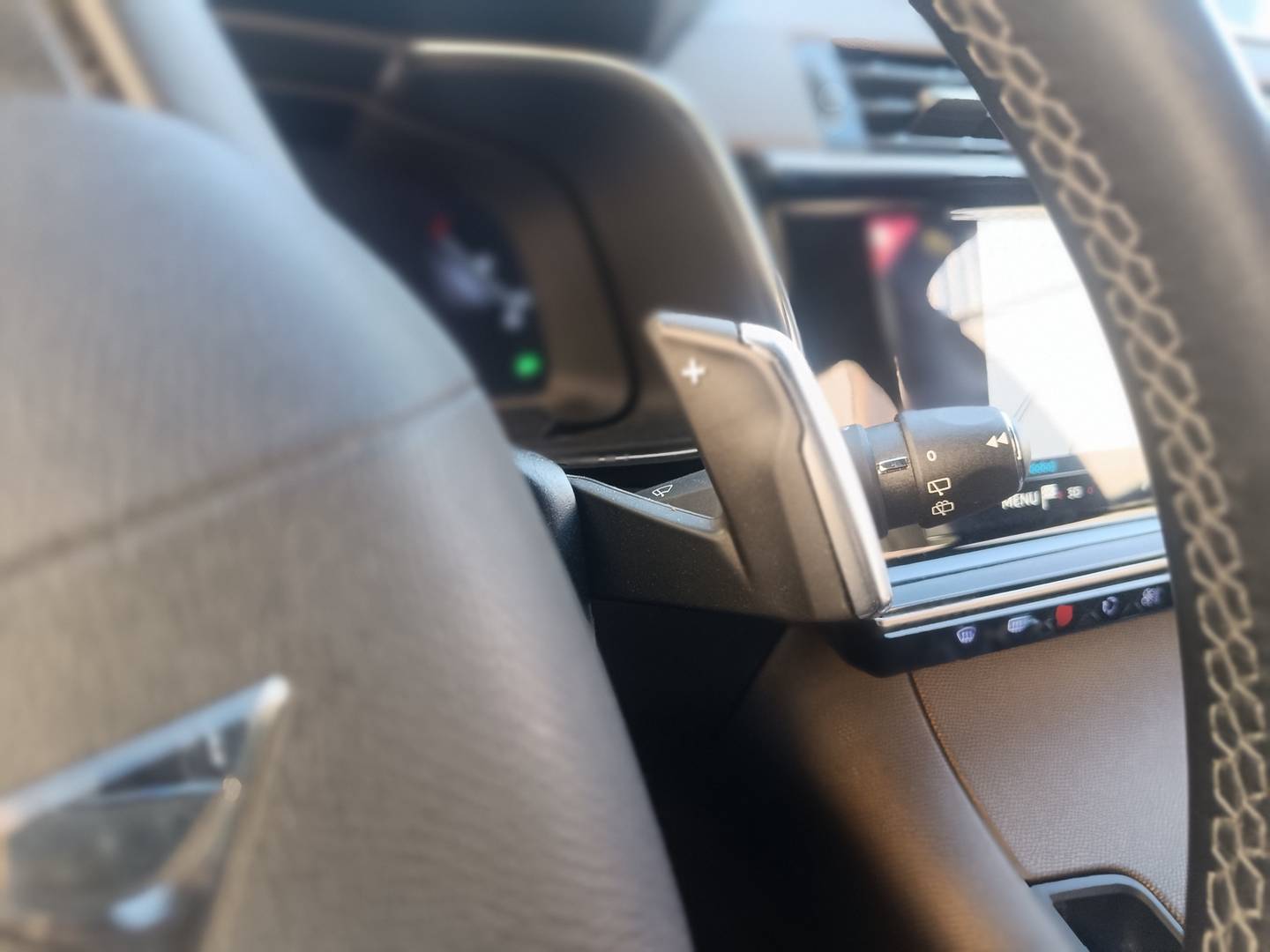 Foto DS DS 7 Crossback DS DS7 Crossback PureTech 130 Bastille+ AT (131 CV)