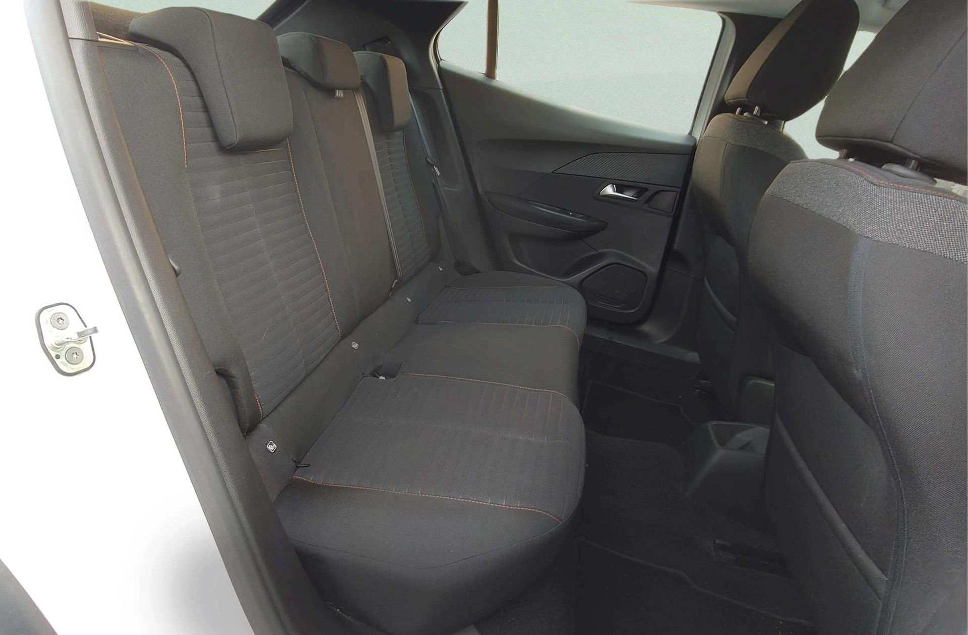 Peugeot 2008 PureTech 100 Active - foto 18