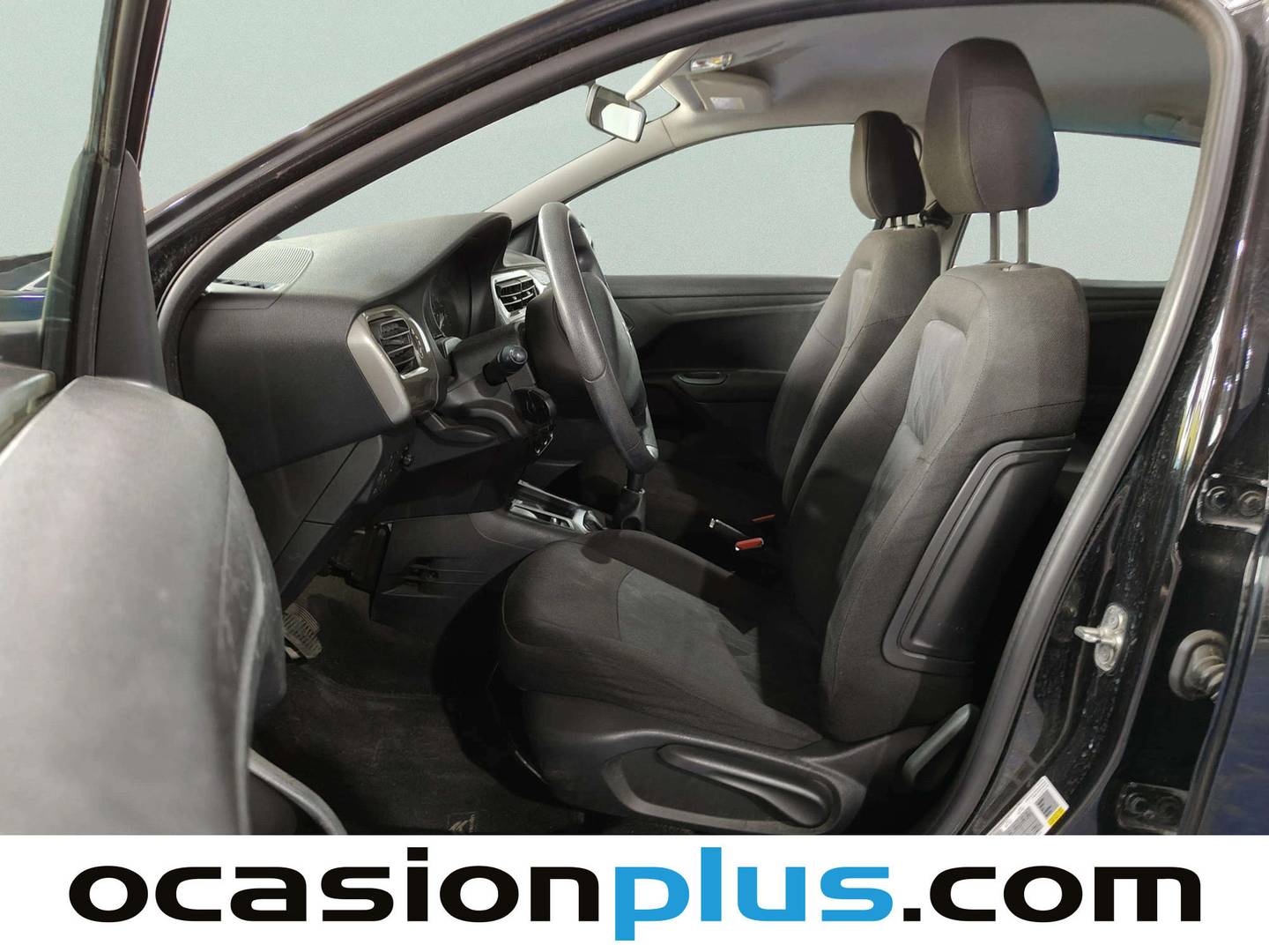 Foto asientos delanteros Citroën C-Elysée Citroën C-Elysee PureTech 82 Feel (82 CV)