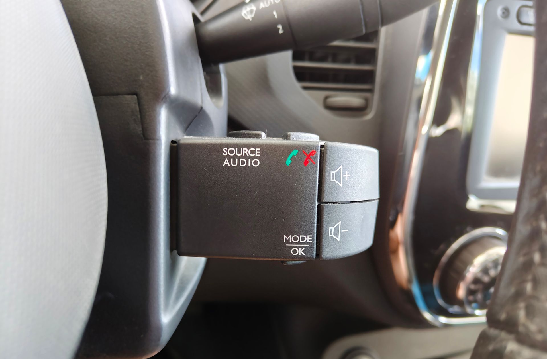 Renault Captur Zen Energy TCe EDC - foto 25