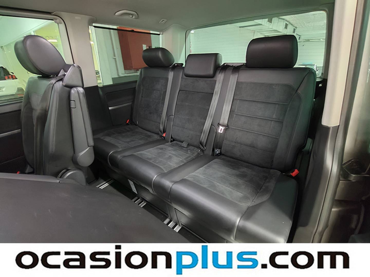 Acabados Volkswagen Multivan Volkswagen Multivan Premium Batalla Corta 2.0 TDI BMT 7 plazas (198 CV) DSG