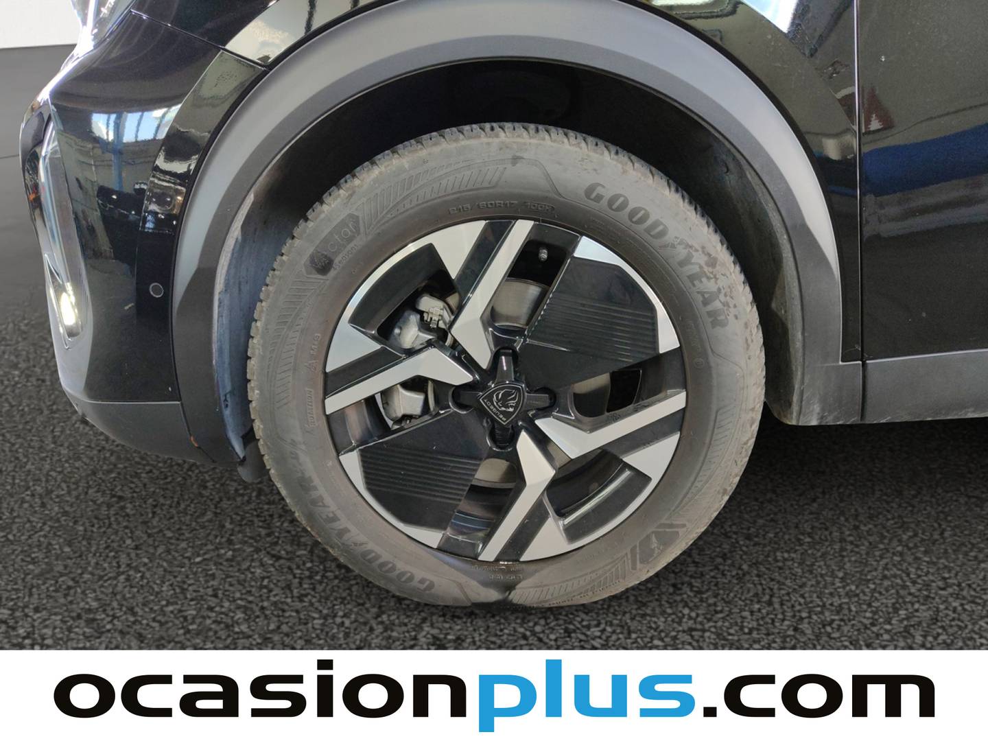 Foto Peugeot 2008 Peugeot 2008 Allure Hybrid eDCS6  (136 CV)