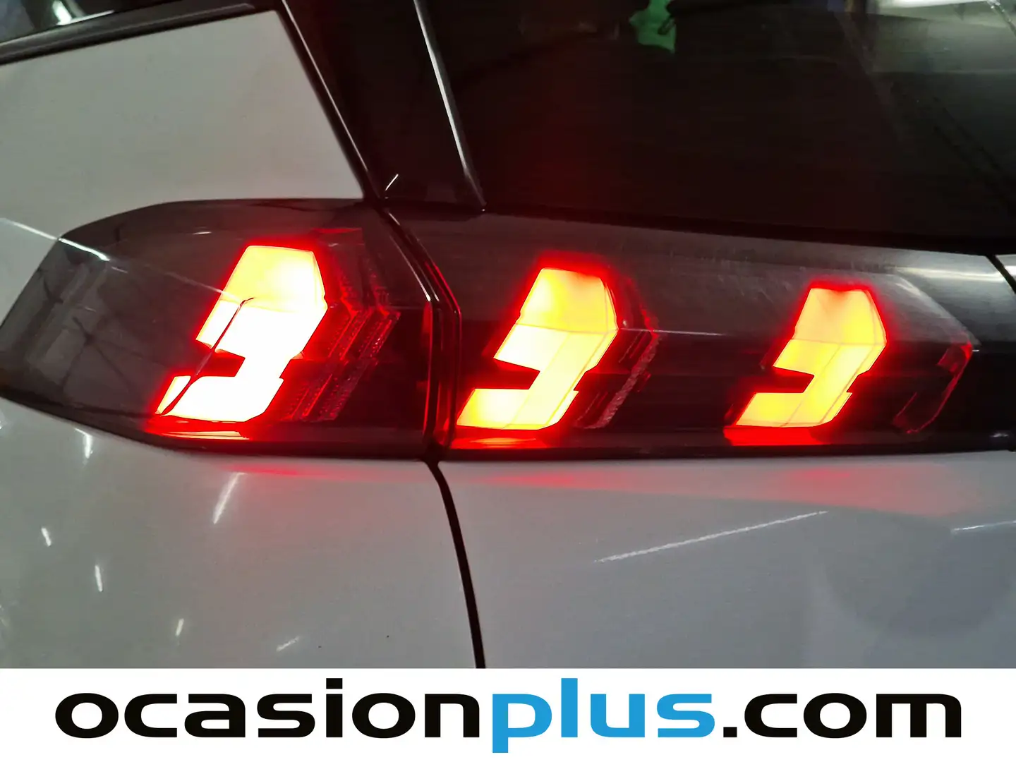 Foto Peugeot 2008 Peugeot 2008 BlueHDi 110 Allure (110 CV)