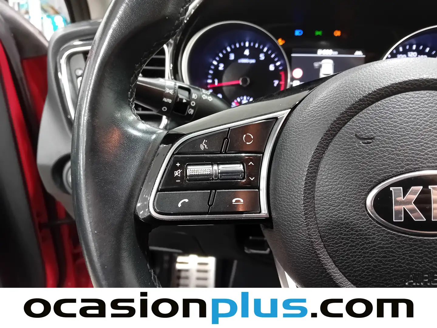 Foto KIA Ceed Kia Ceed 1.4 T-GDi Tech DCT (140 CV)