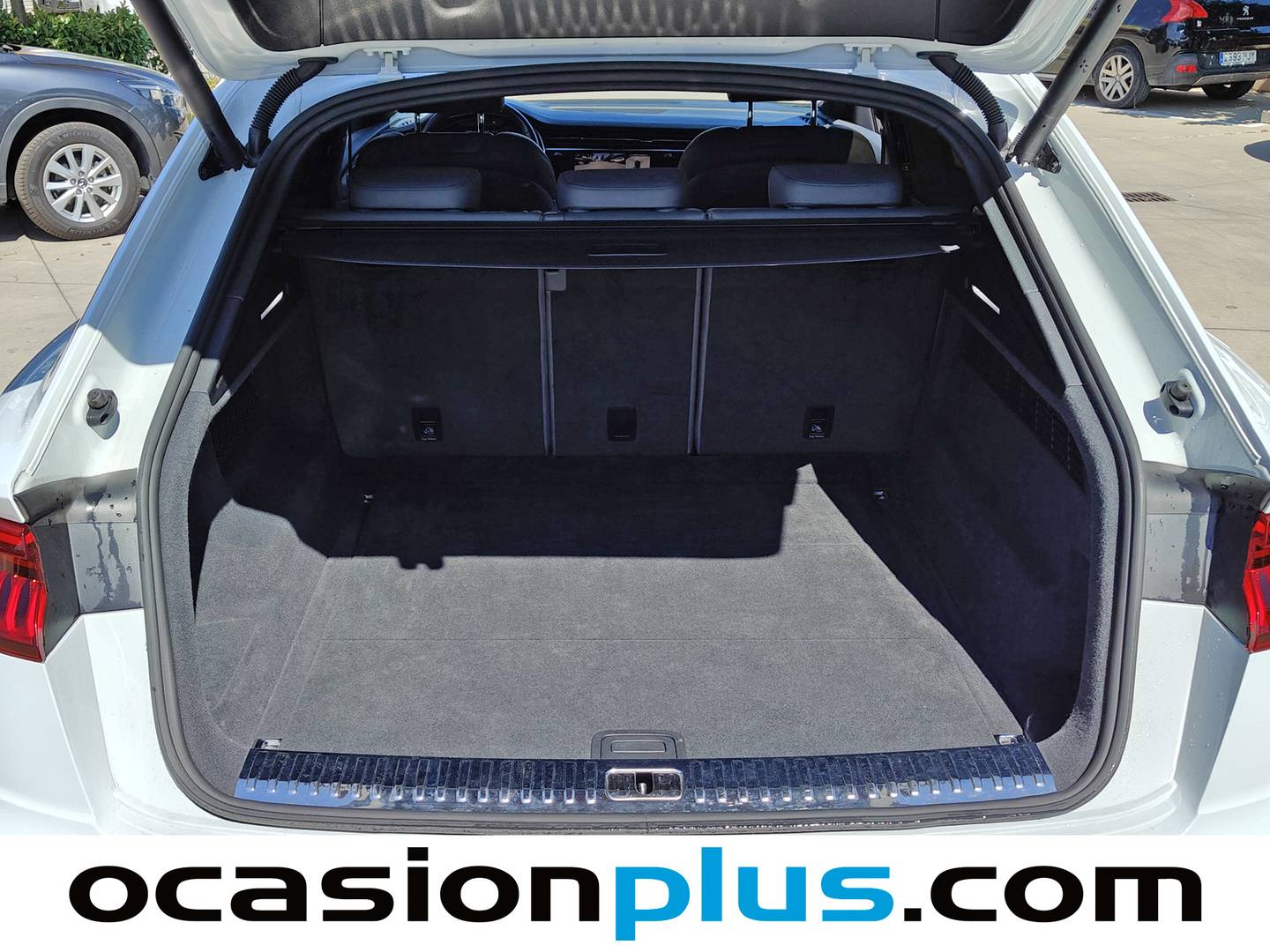 Foto Audi Q8 Audi SQ8 TDI quattro (435 CV) tiptronic Pack S-Line