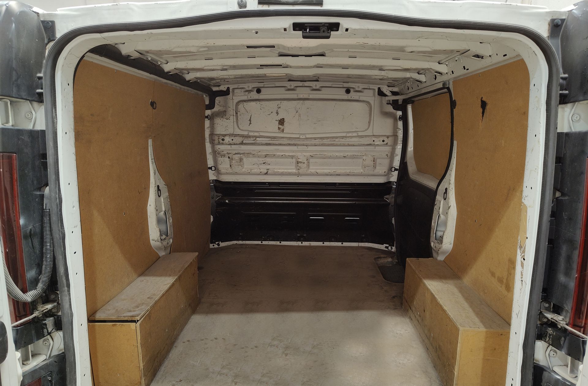 Renault Trafic Furgon Furgon 27 L1H1 dCi - foto 11
