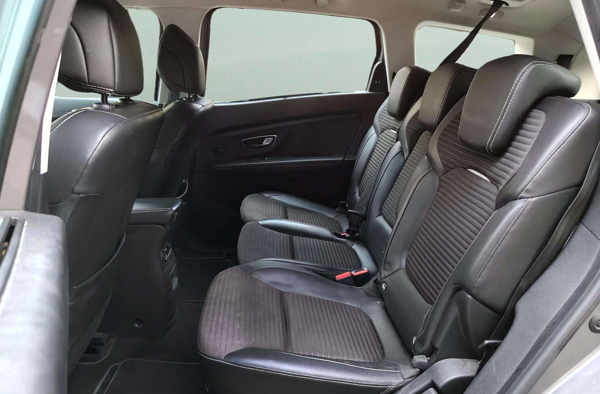 Renault Grand Scénic Zen TCe GPF - foto 16