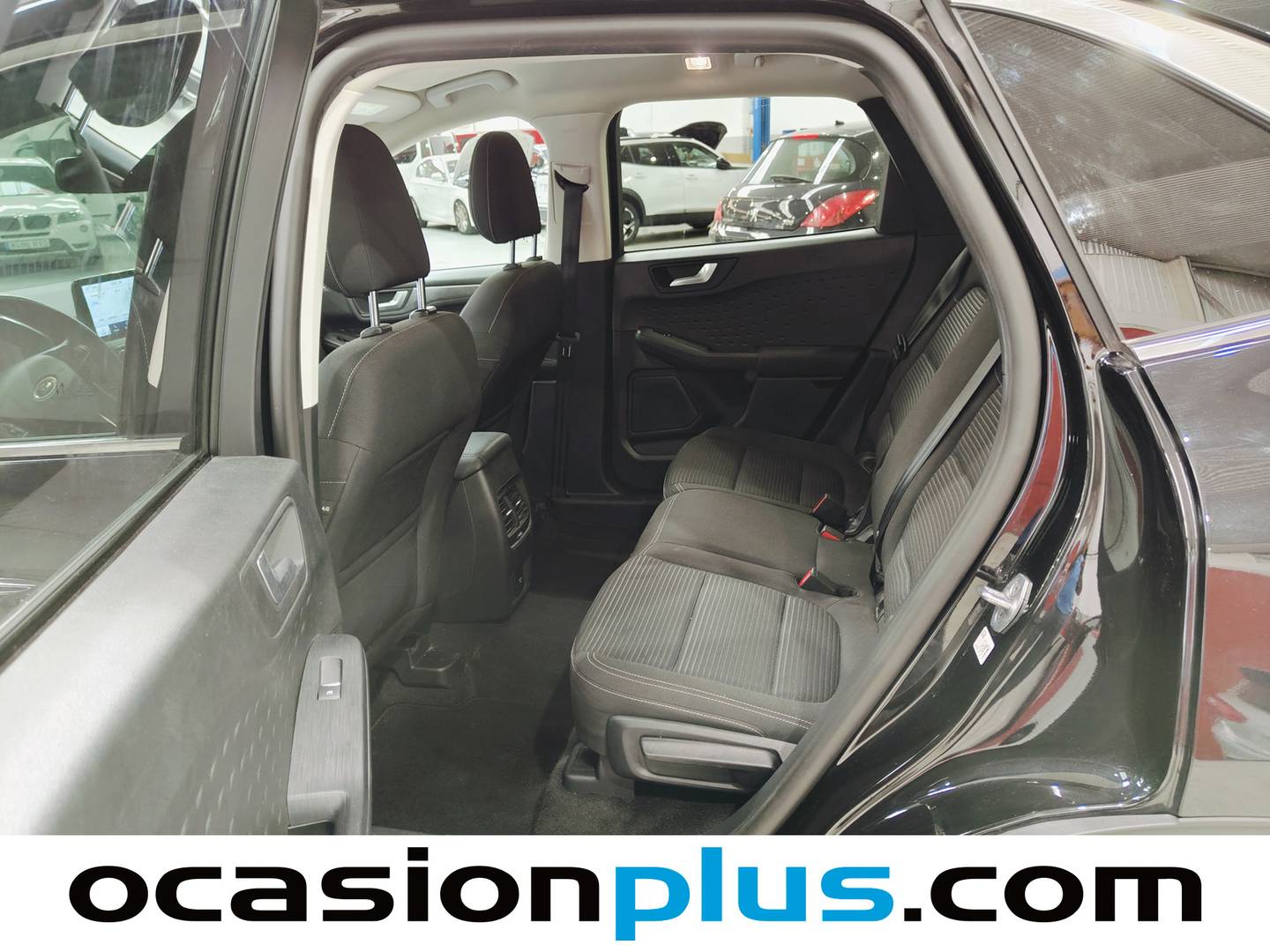 Foto asientos traseros Ford Kuga Ford Kuga 2.0 EcoBlue MHEV Titanium (150 CV)