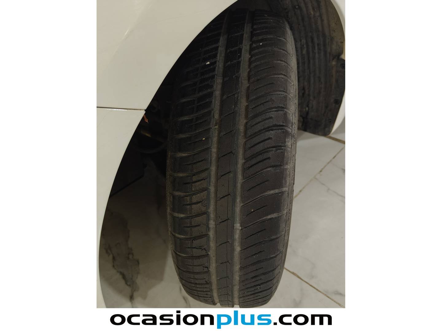 Hyundai i20 Hyundai i20 1.2 MPI Essence LE (75 CV) manual