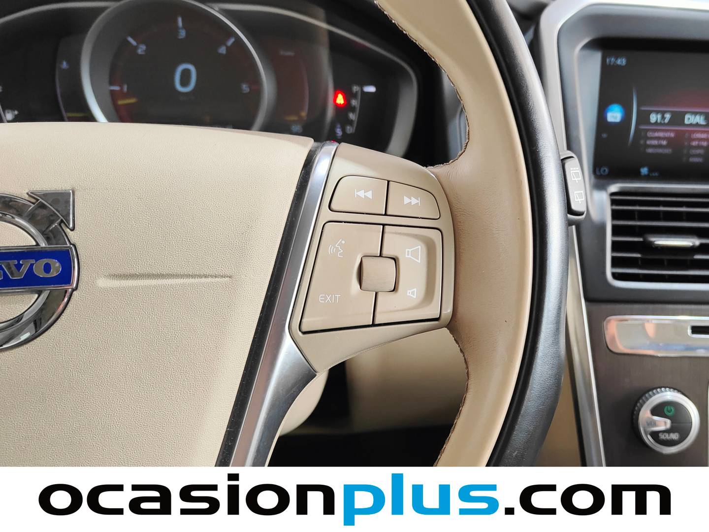 Foto Volvo XC60 Volvo XC60 D4 Momentum AWD Auto (190 CV)