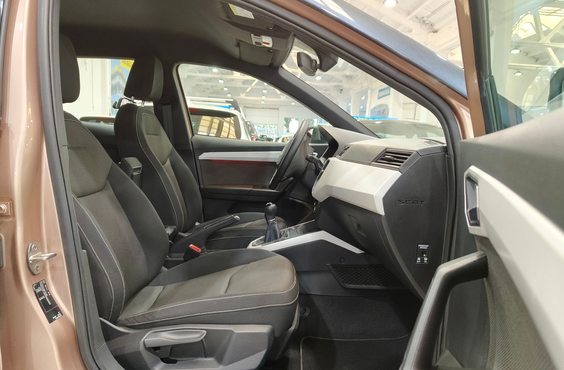SEAT Arona 1.0 TSI Ecomotive Xcellence - foto 18