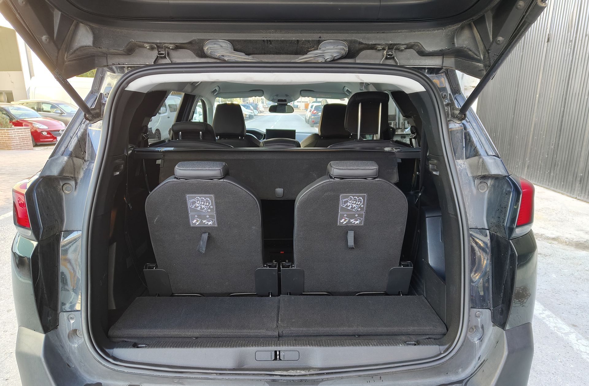 Peugeot 5008 PureTech 130 Allure EAT8 7 plazas - foto 18