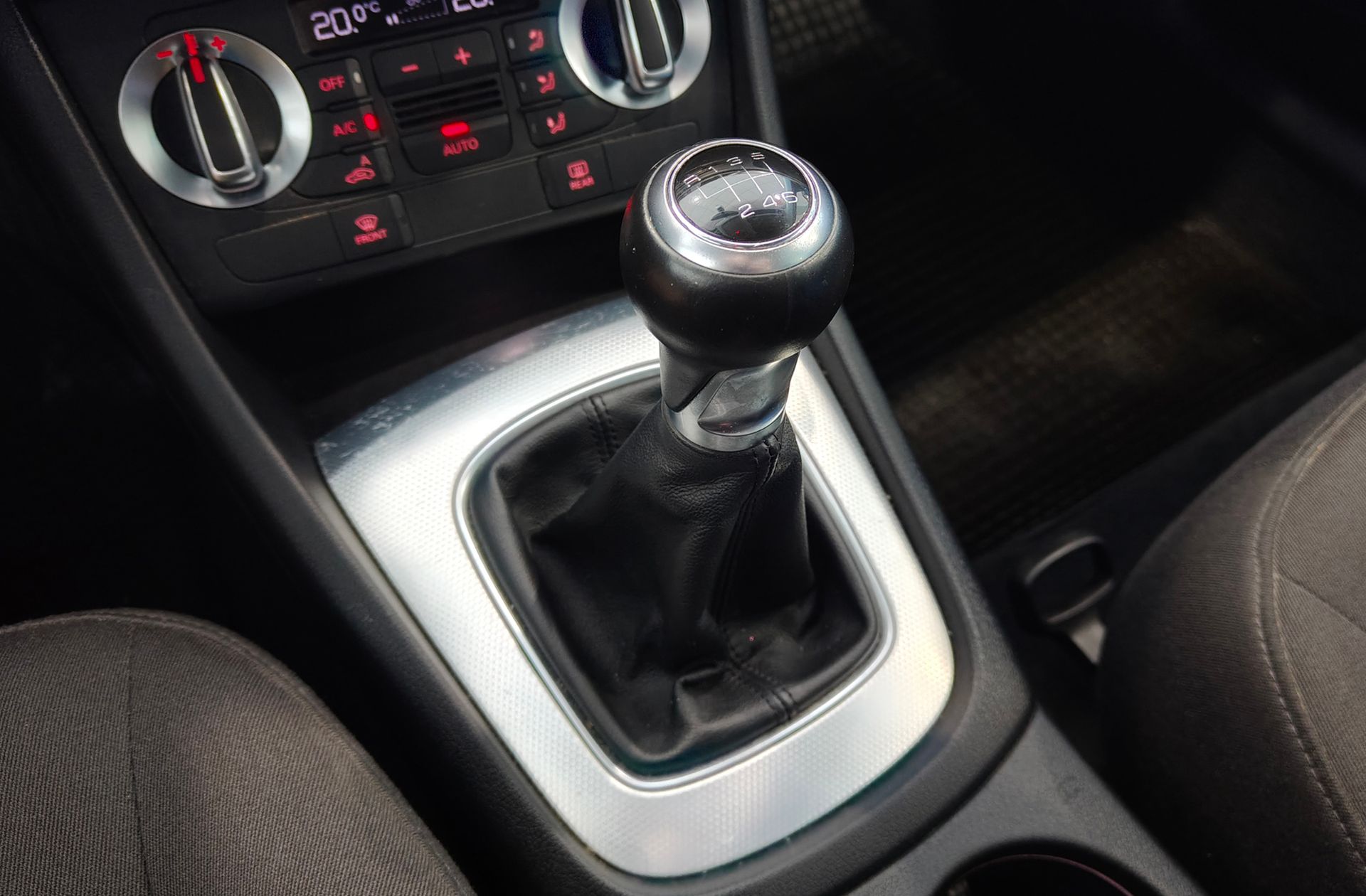 Audi Q3 Offroad edition 2.0 TDI - foto 5