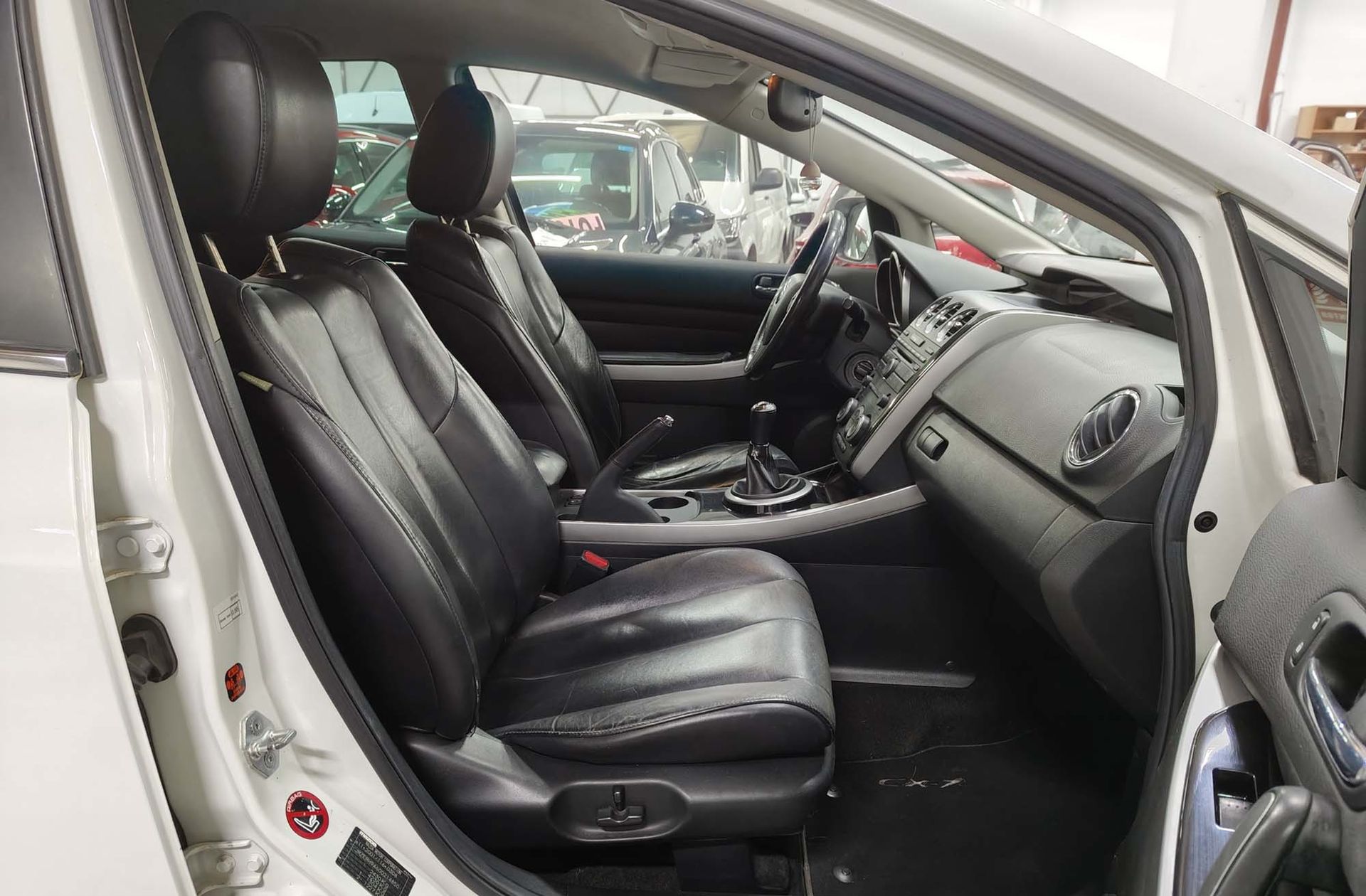 Mazda CX-7 2.2 Crtd Luxury - foto 17