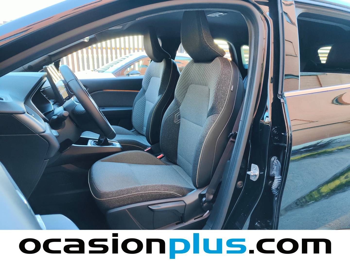 Foto asientos delanteros Renault Symbioz Renault Symbioz Techno mildhybrid (140 CV)