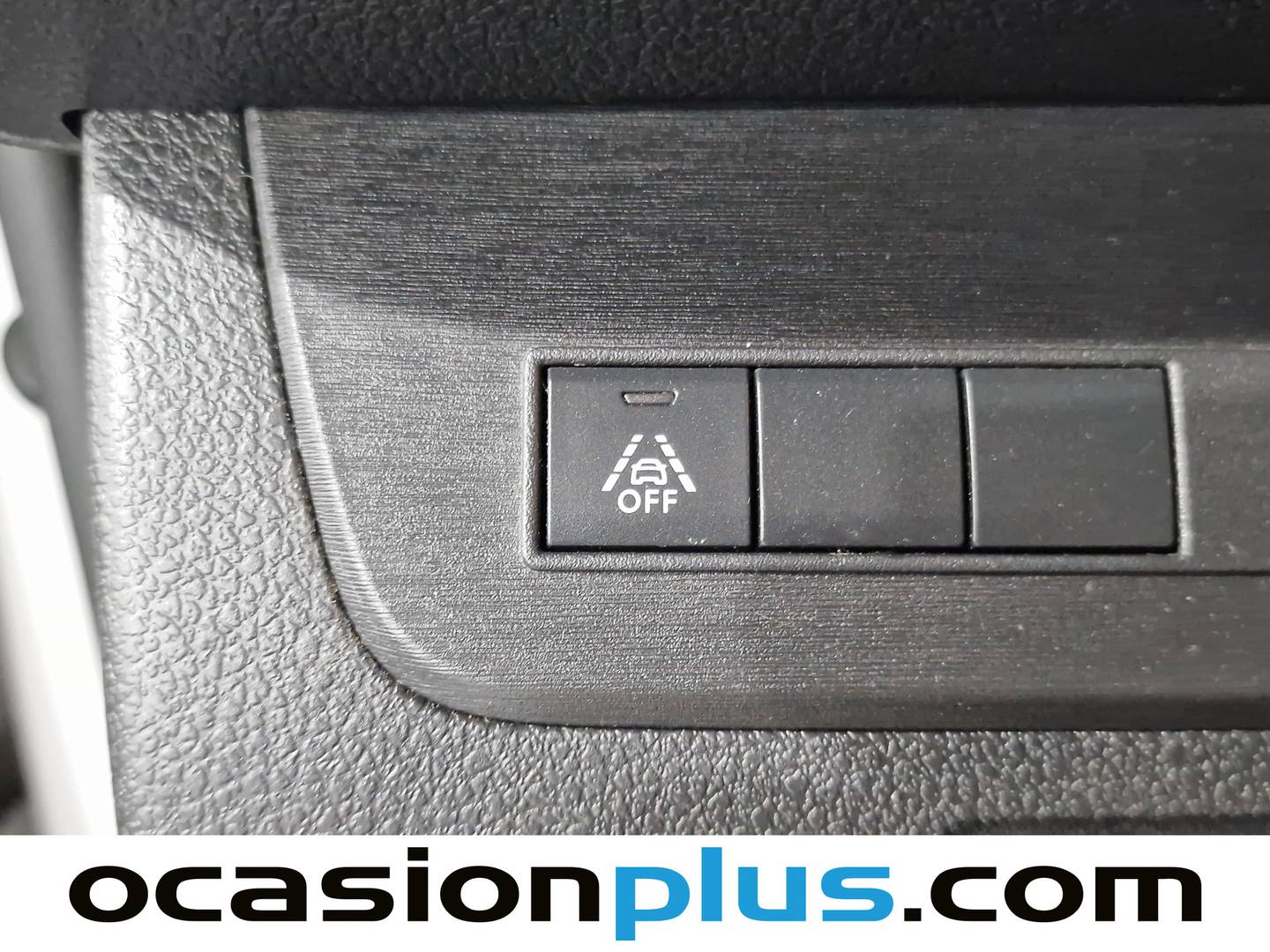 Extras y acabados del Toyota Proace Verso Toyota Proace Verso 2.0D Shuttle VX L1 (145 CV) 9 Plazas
