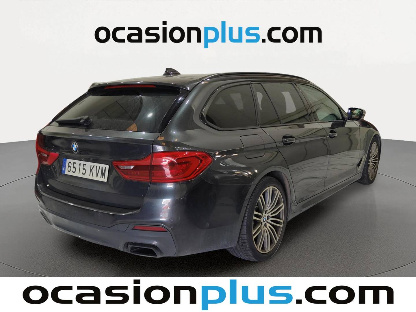 Foto trasera BMW Serie 5 BMW Serie 5 M550d xDrive Touring (400 CV) Pack M derecha