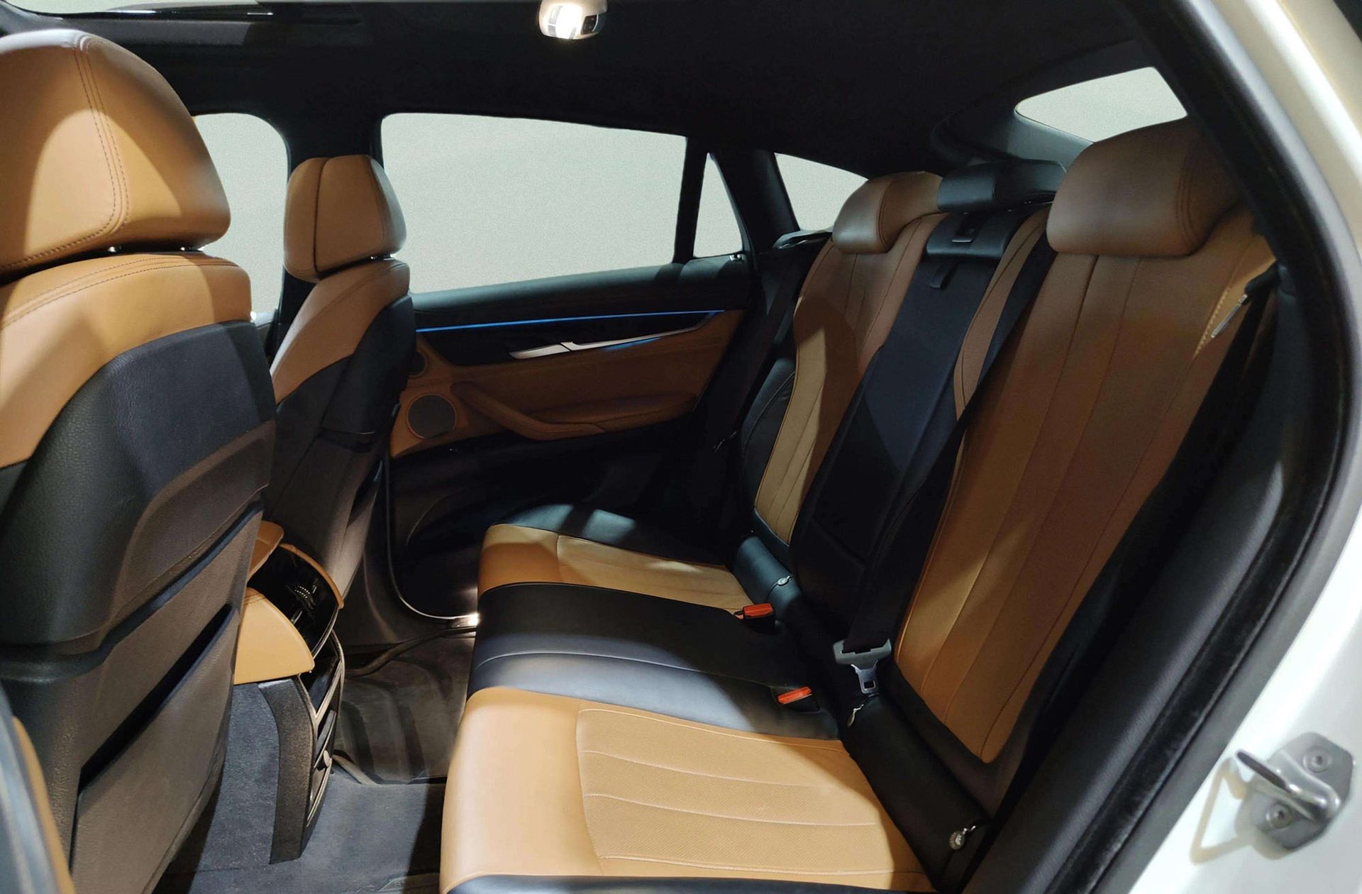 BMW X6 M50d - foto 16