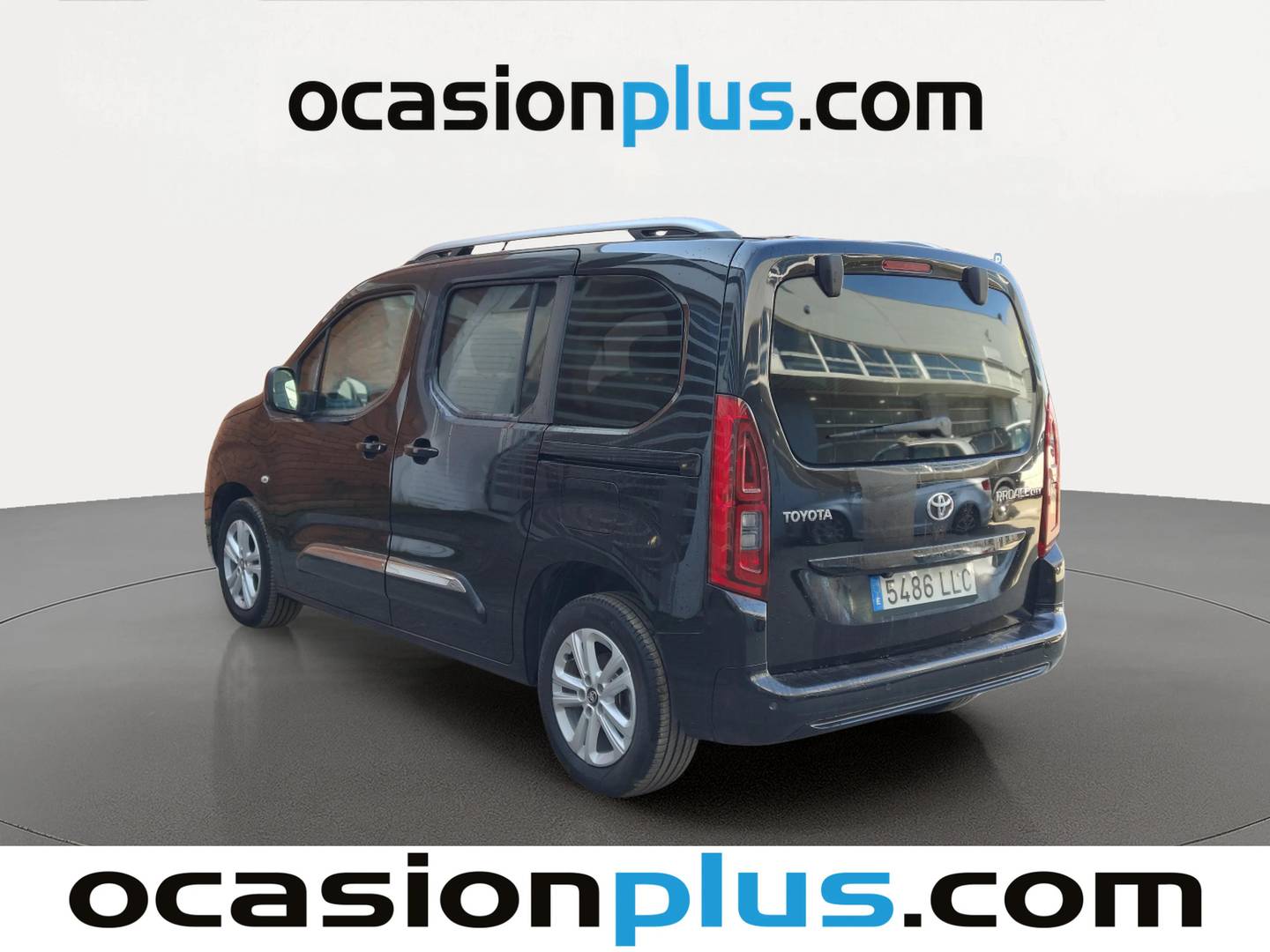 Foto trasera Toyota Proace City Verso Toyota Proace City Verso 1.2 Family Active L1 (110 CV) derecha