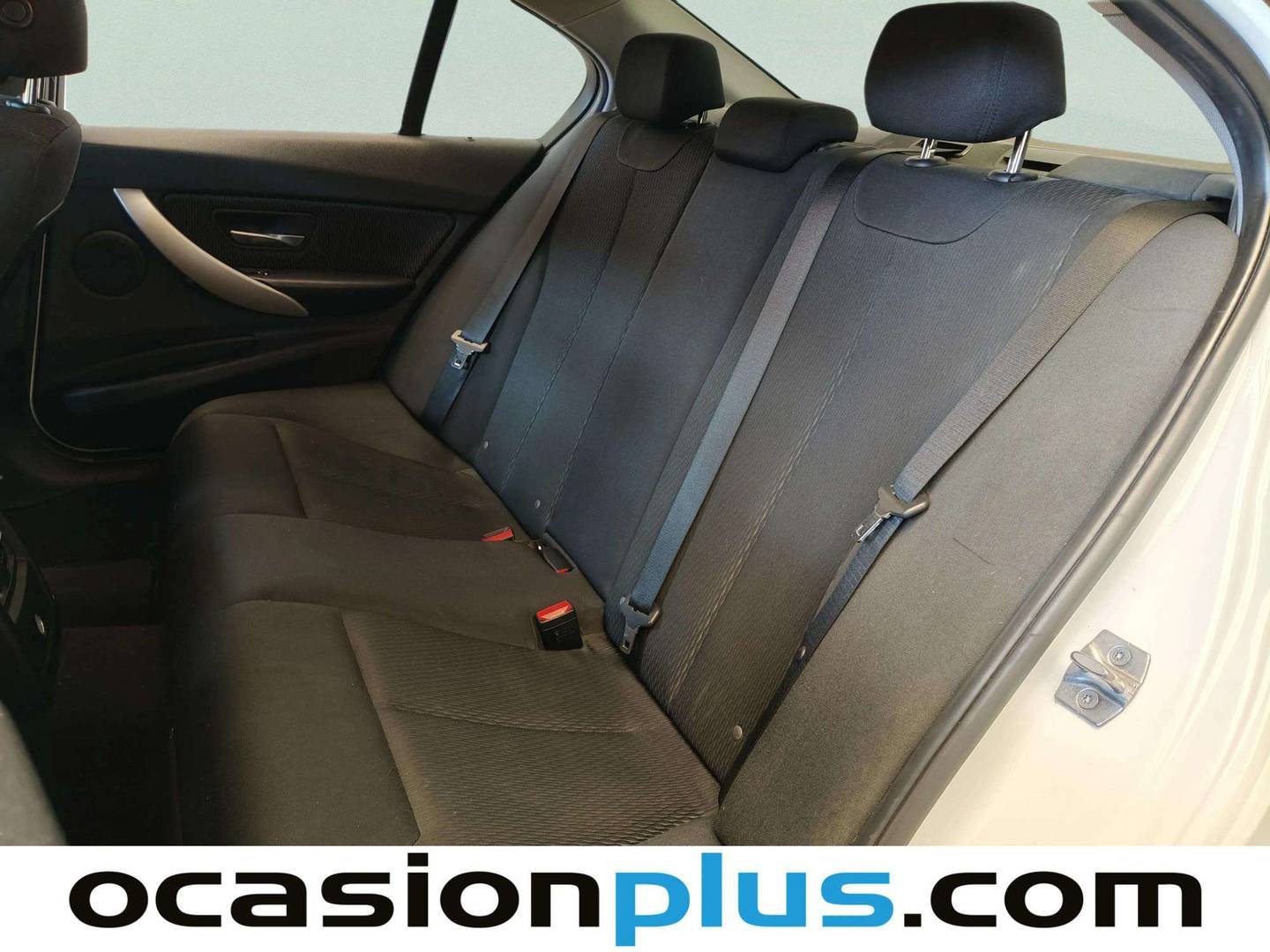 Foto asientos traseros BMW Serie 3 BMW Serie 3 318d (150 CV)